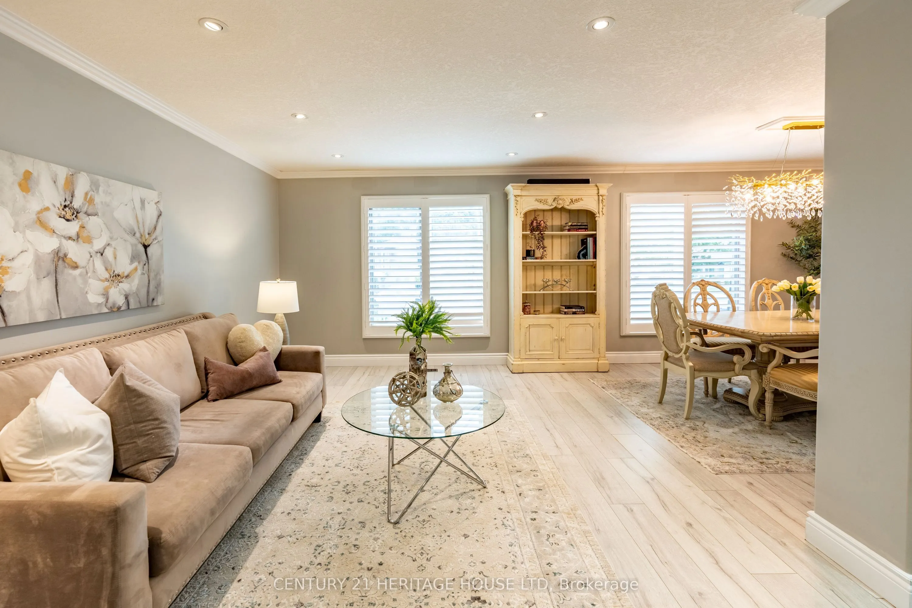 5 Beechwood Avenue