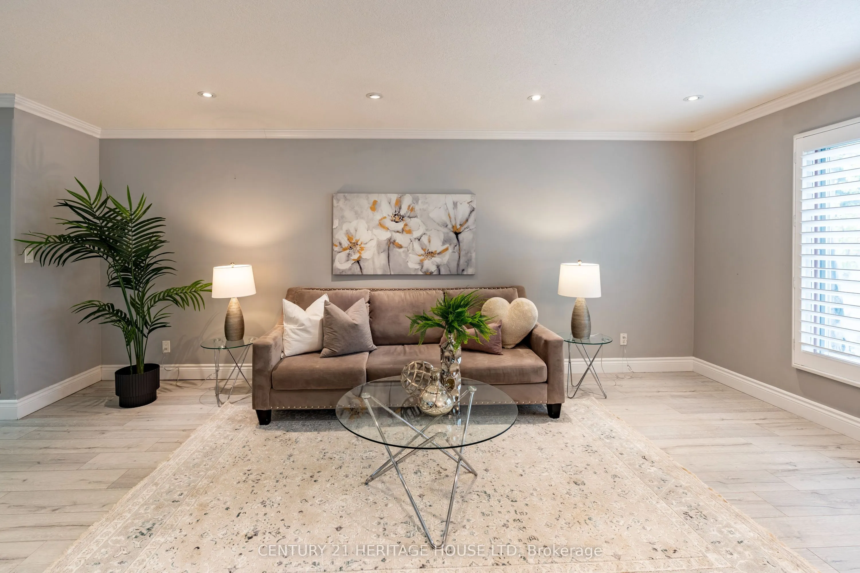 5 Beechwood Avenue