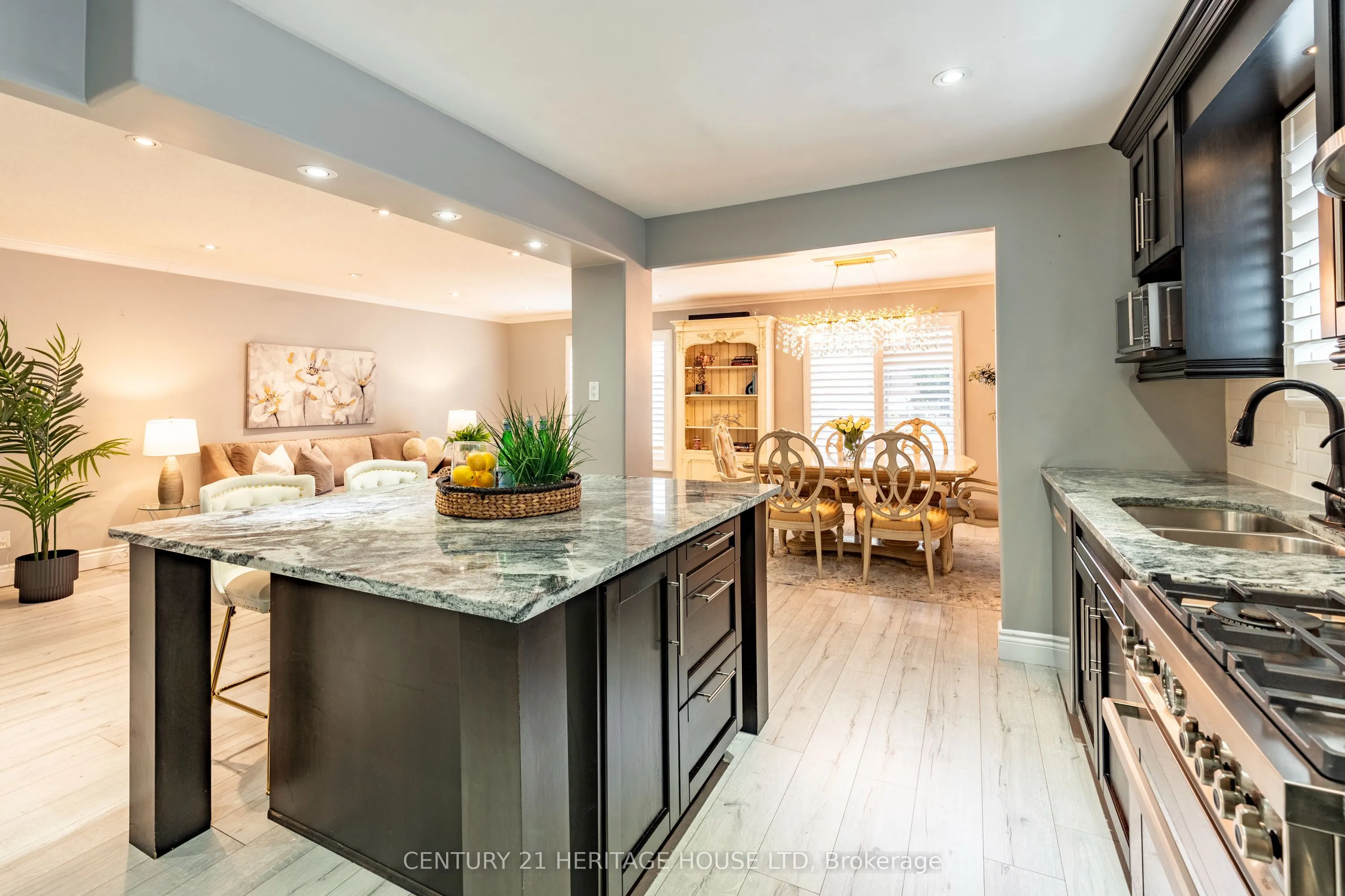 5 Beechwood Avenue