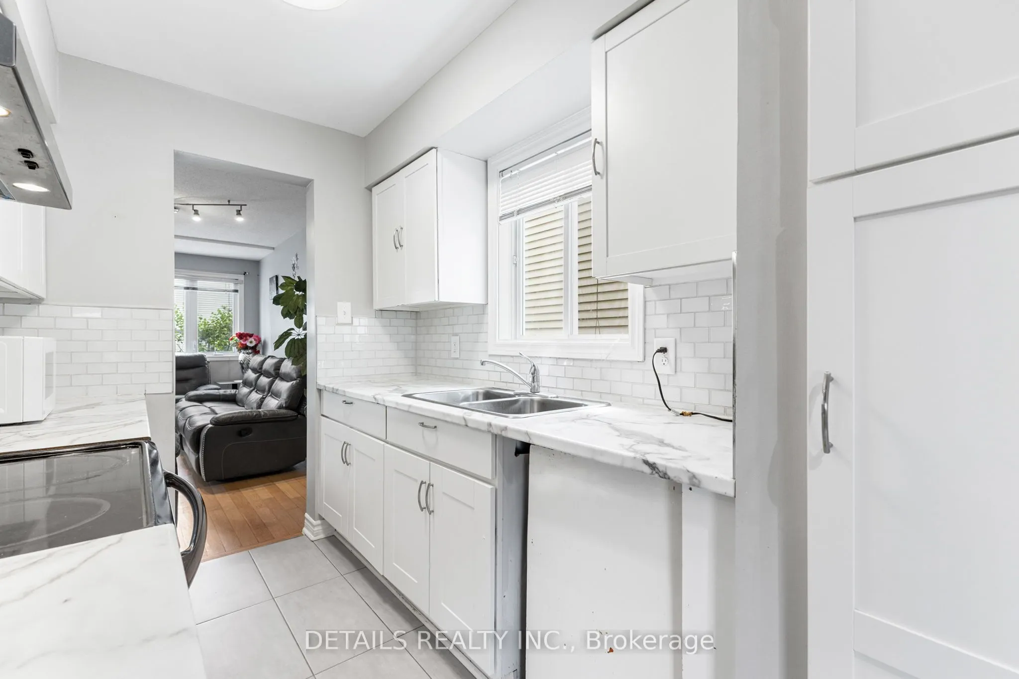 1401 Coulter Place