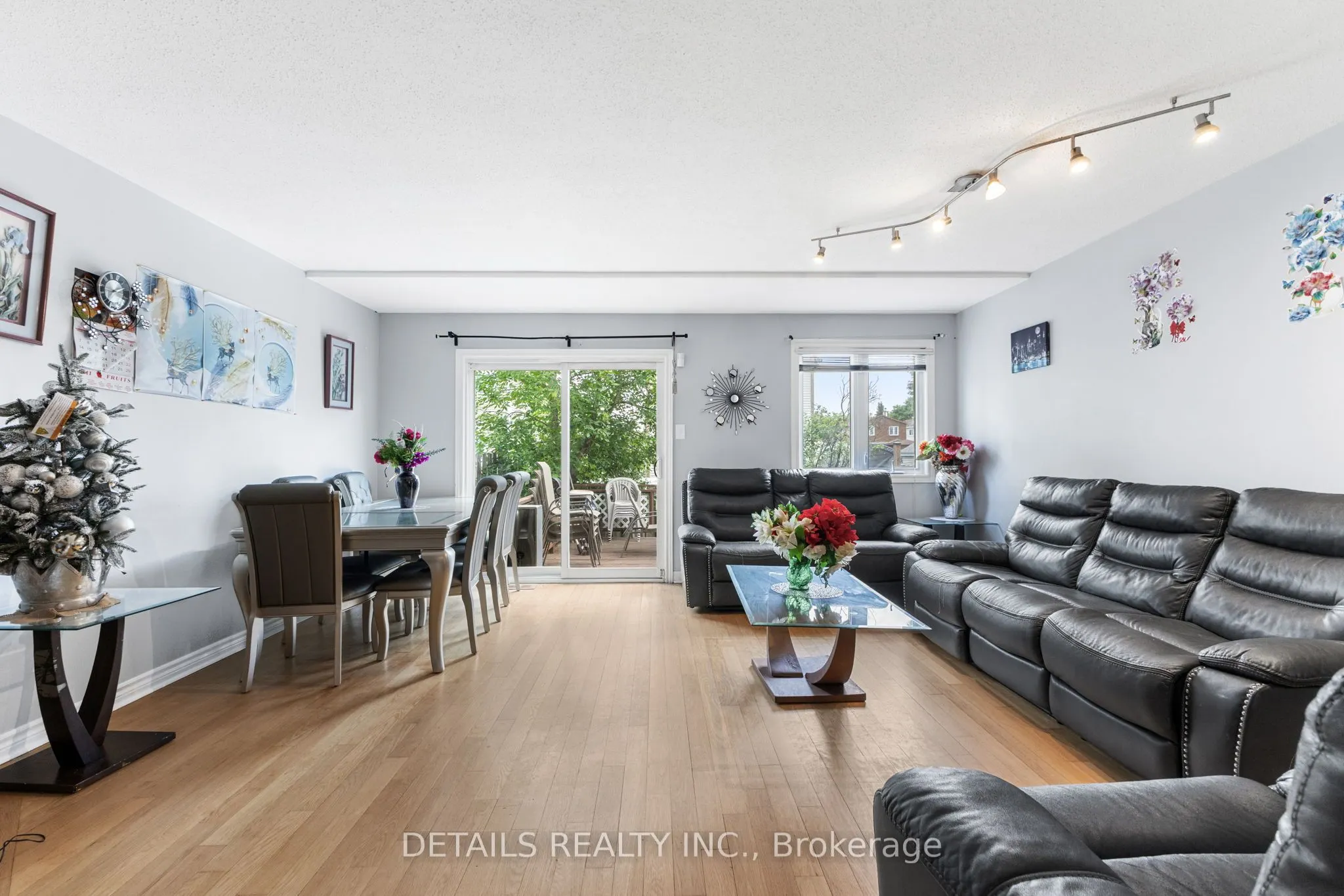 1401 Coulter Place
