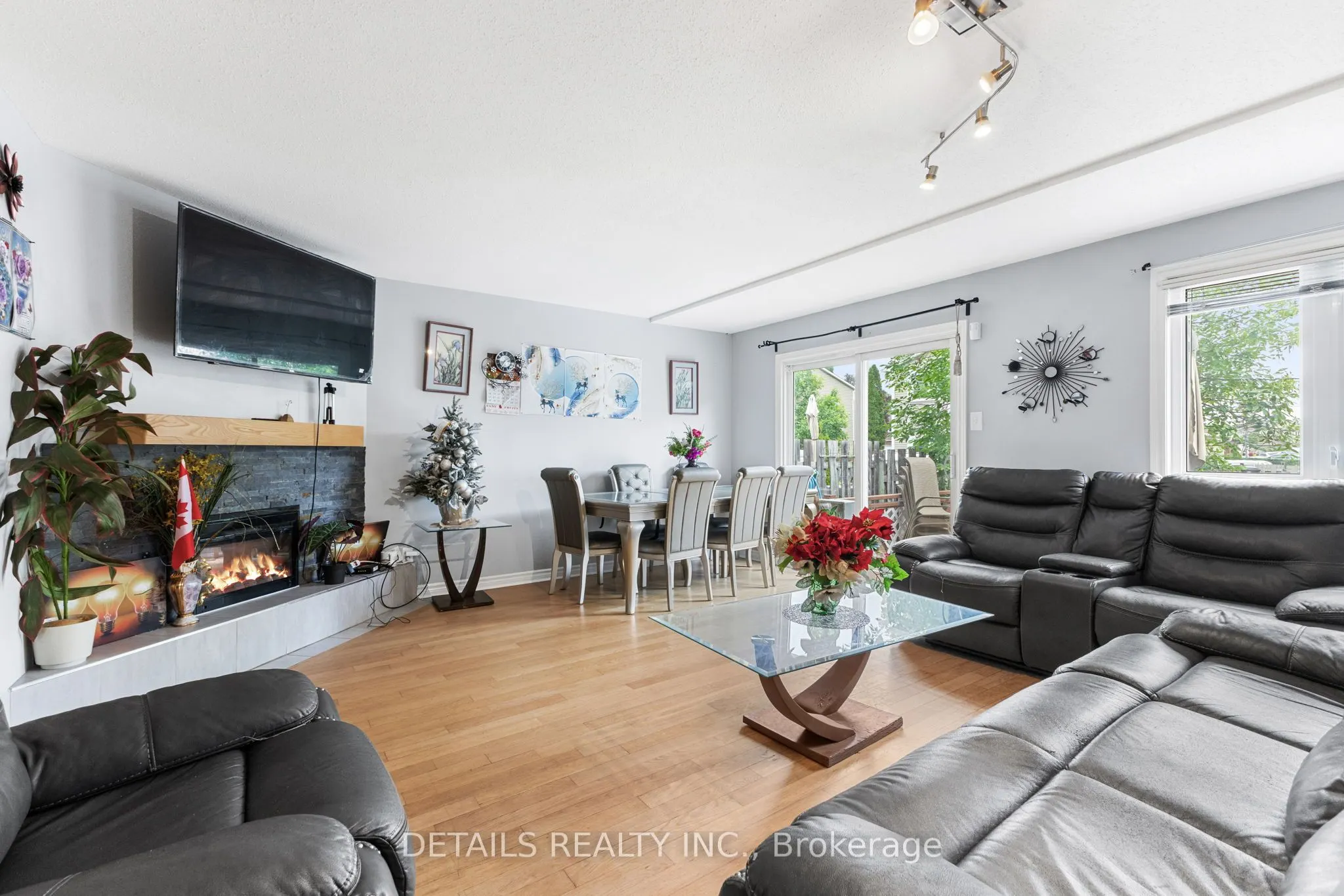 1401 Coulter Place