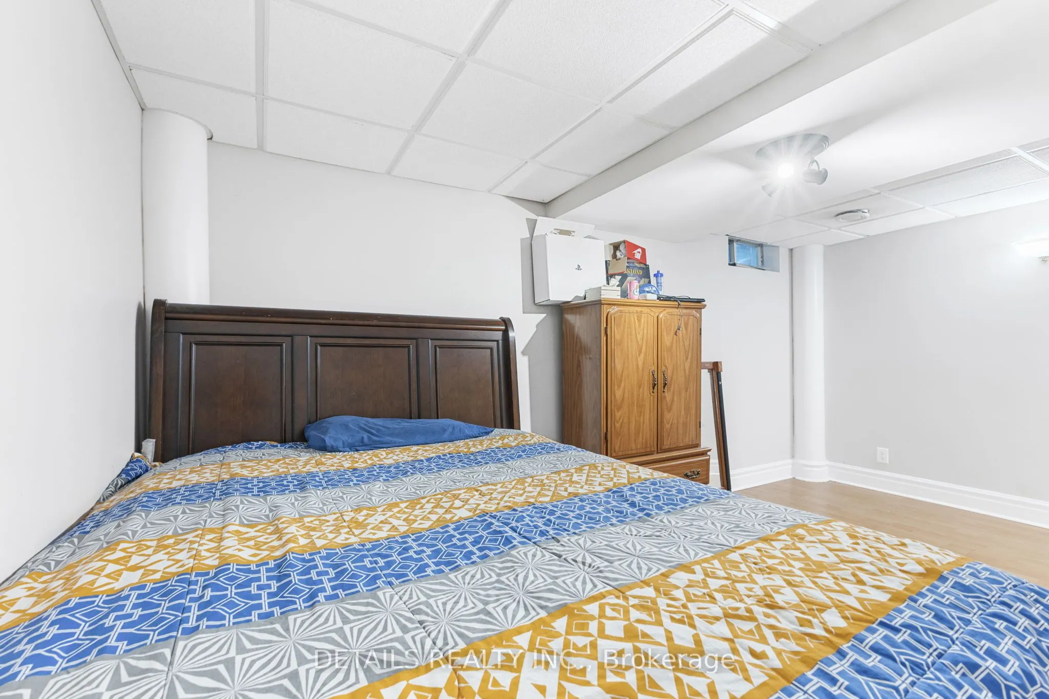 1401 Coulter Place