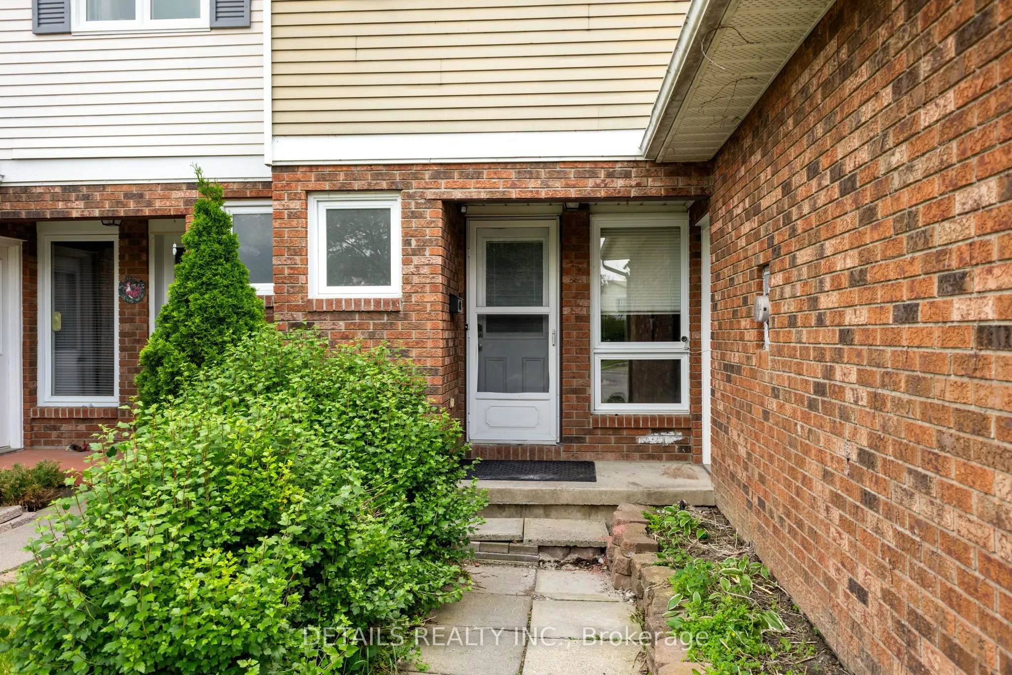 1401 Coulter Place