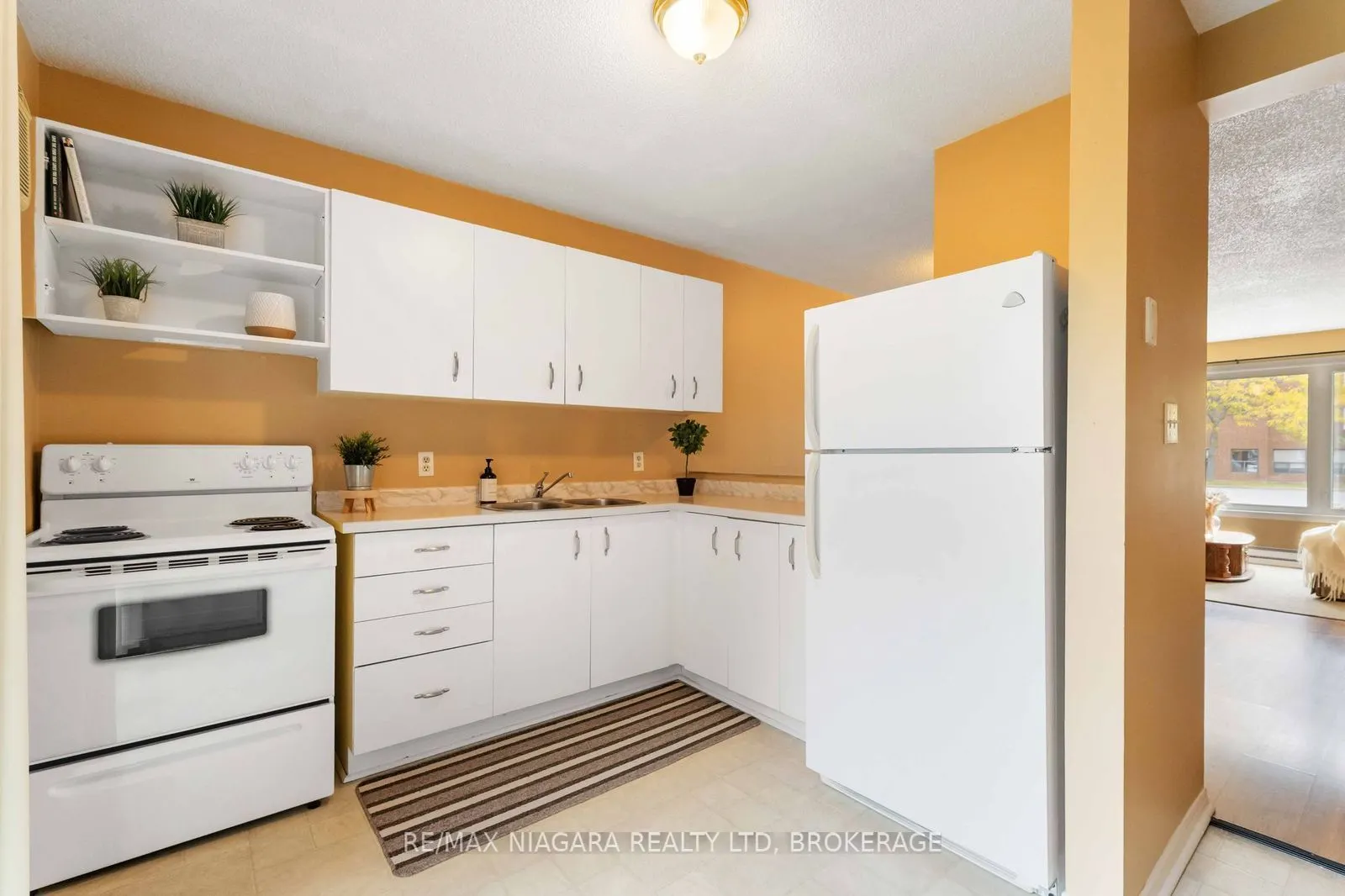 35 NOVA Crescent, #7