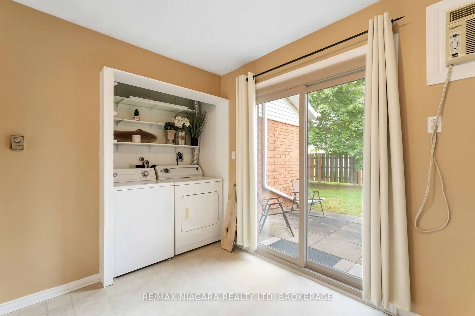 35 NOVA Crescent, #7