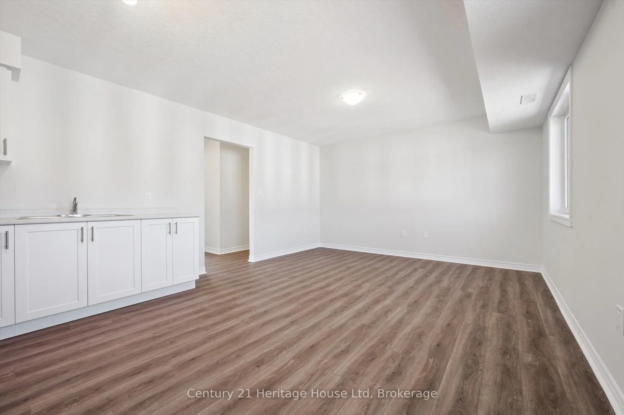 465 Garafraxa Street W, #6