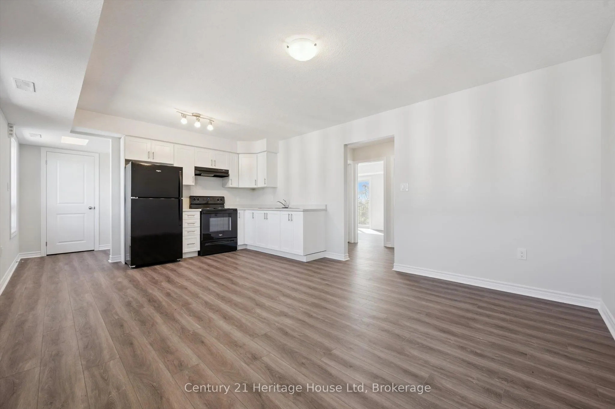 465 Garafraxa Street W, #6