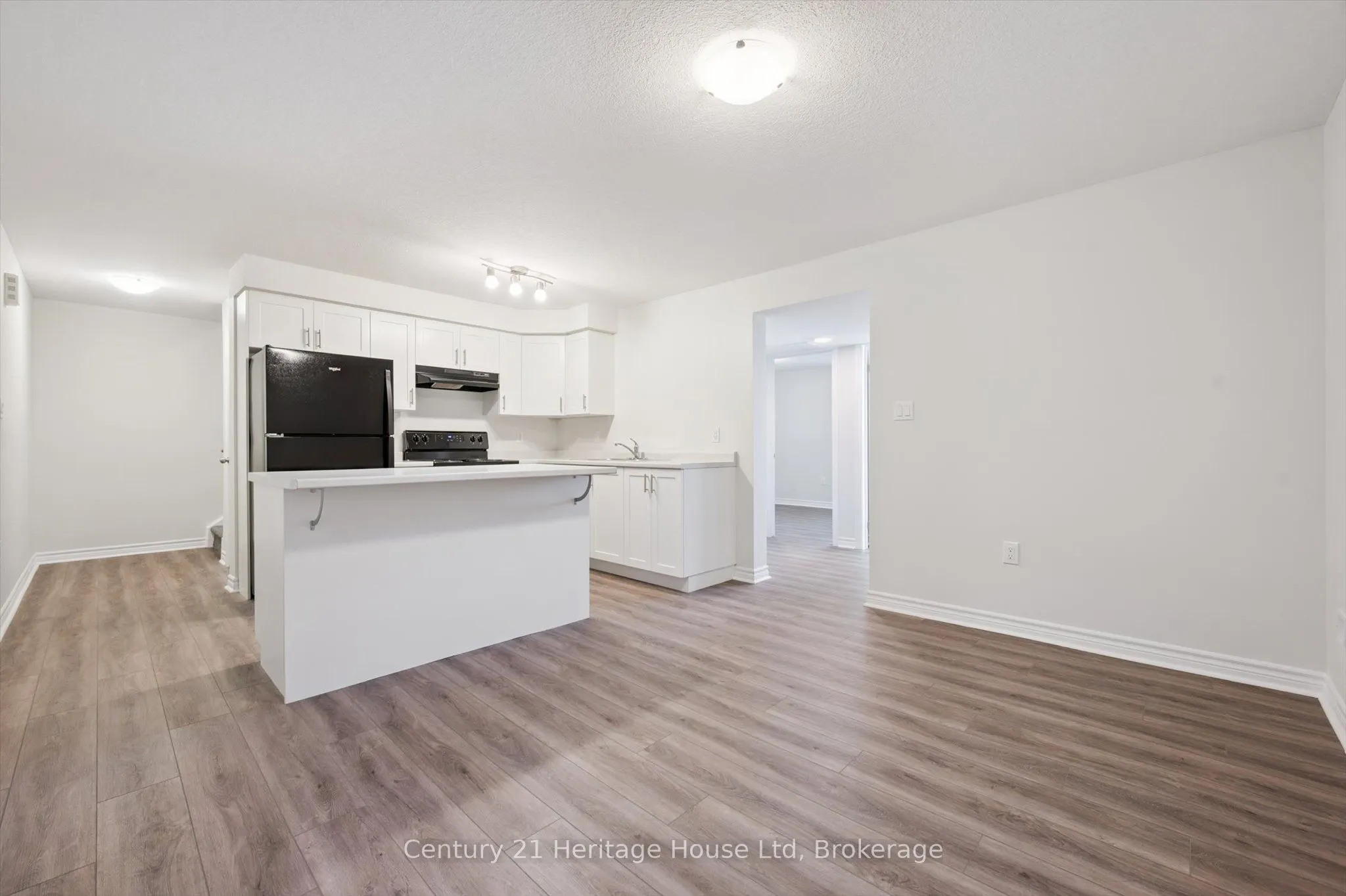 465 Garafraxa Street W, #6