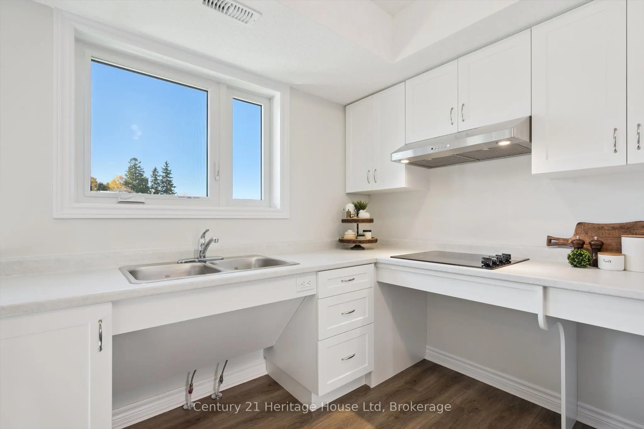 465 Garafraxa Street W, #6