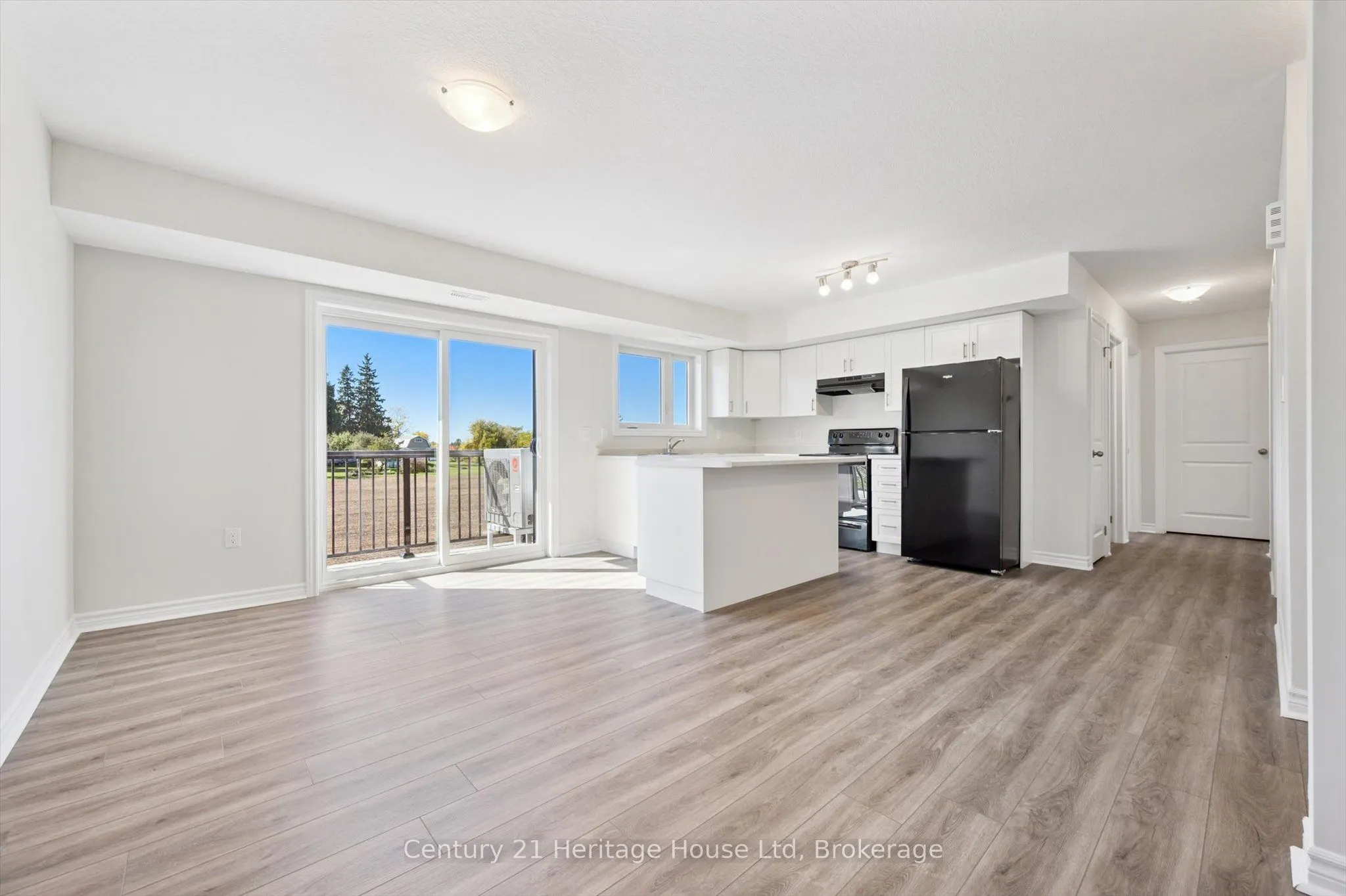 465 Garafraxa Street W, #6
