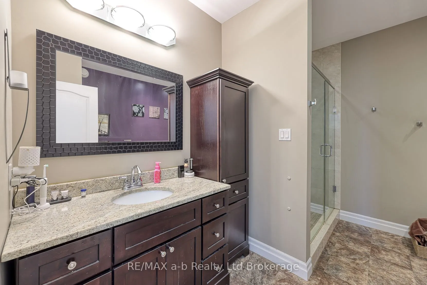 111 King Street East, Unit 22 Street
