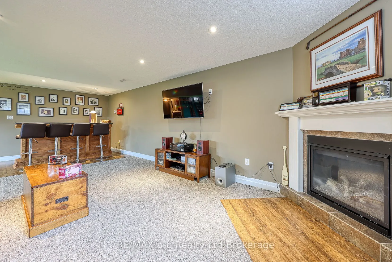 111 King Street East, Unit 22 Street