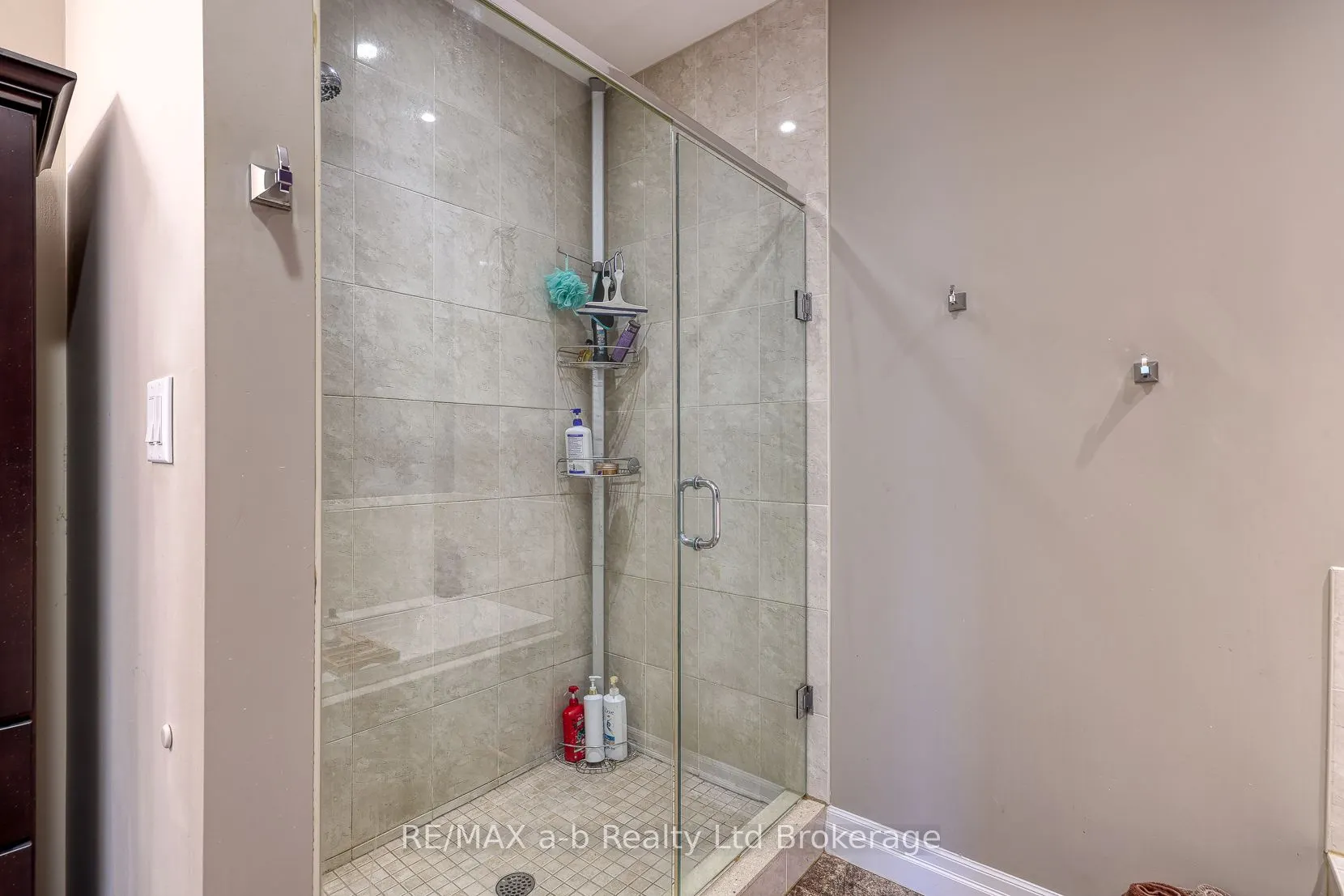 111 King Street East, Unit 22 Street