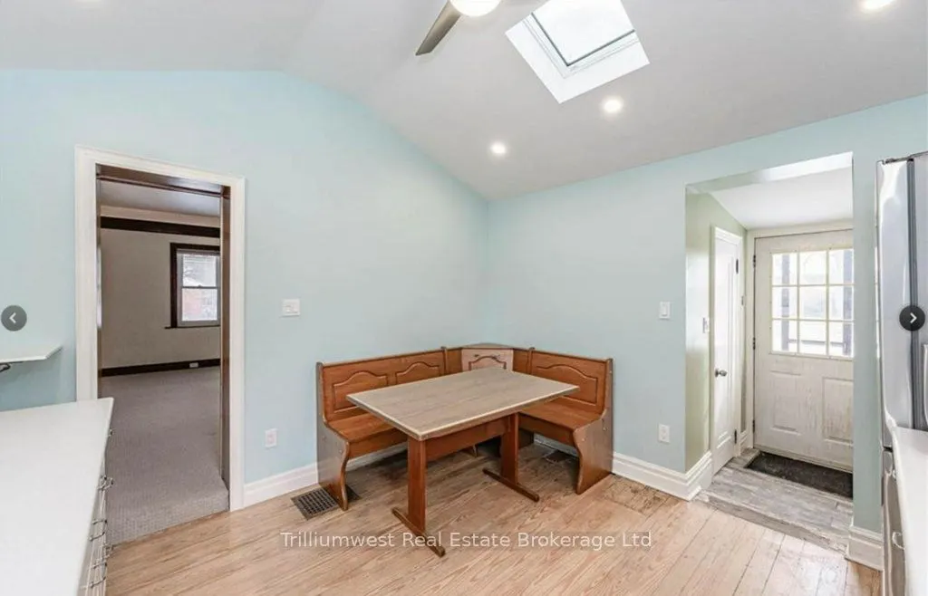 326 EXHIBITION Street