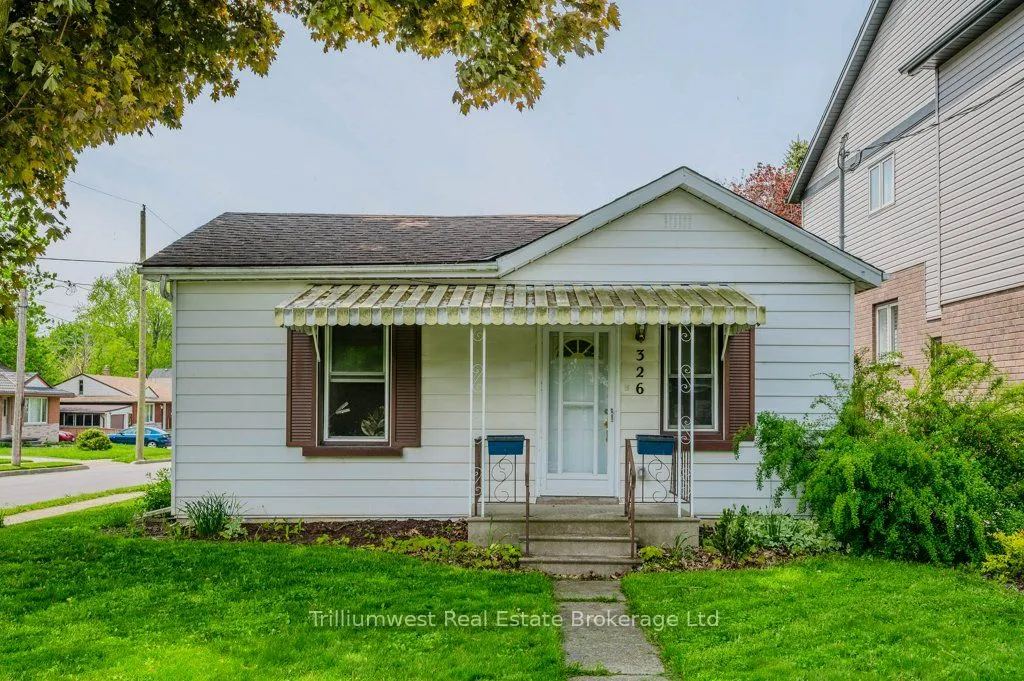 326 EXHIBITION Street