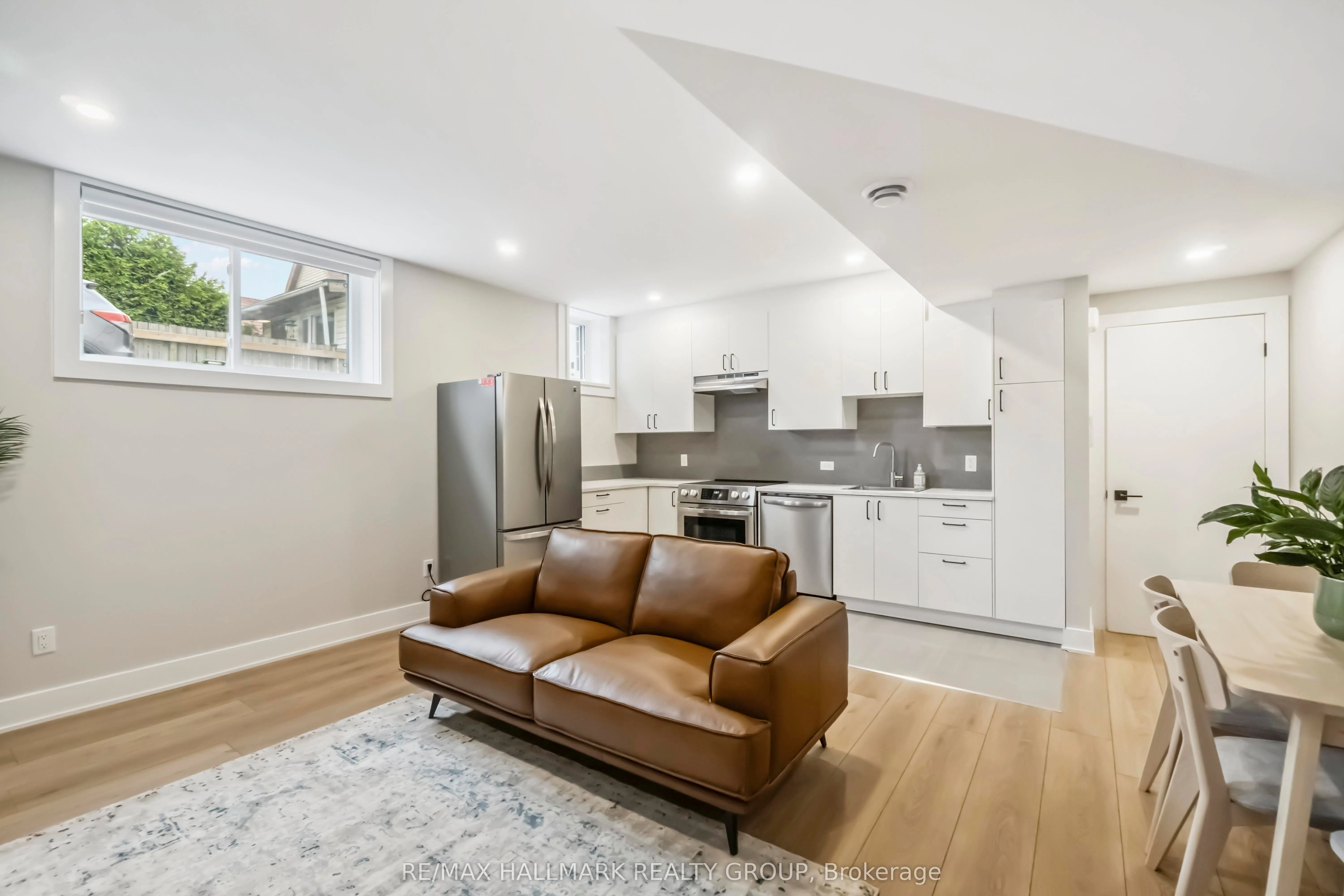 72 Armstrong Street, #E