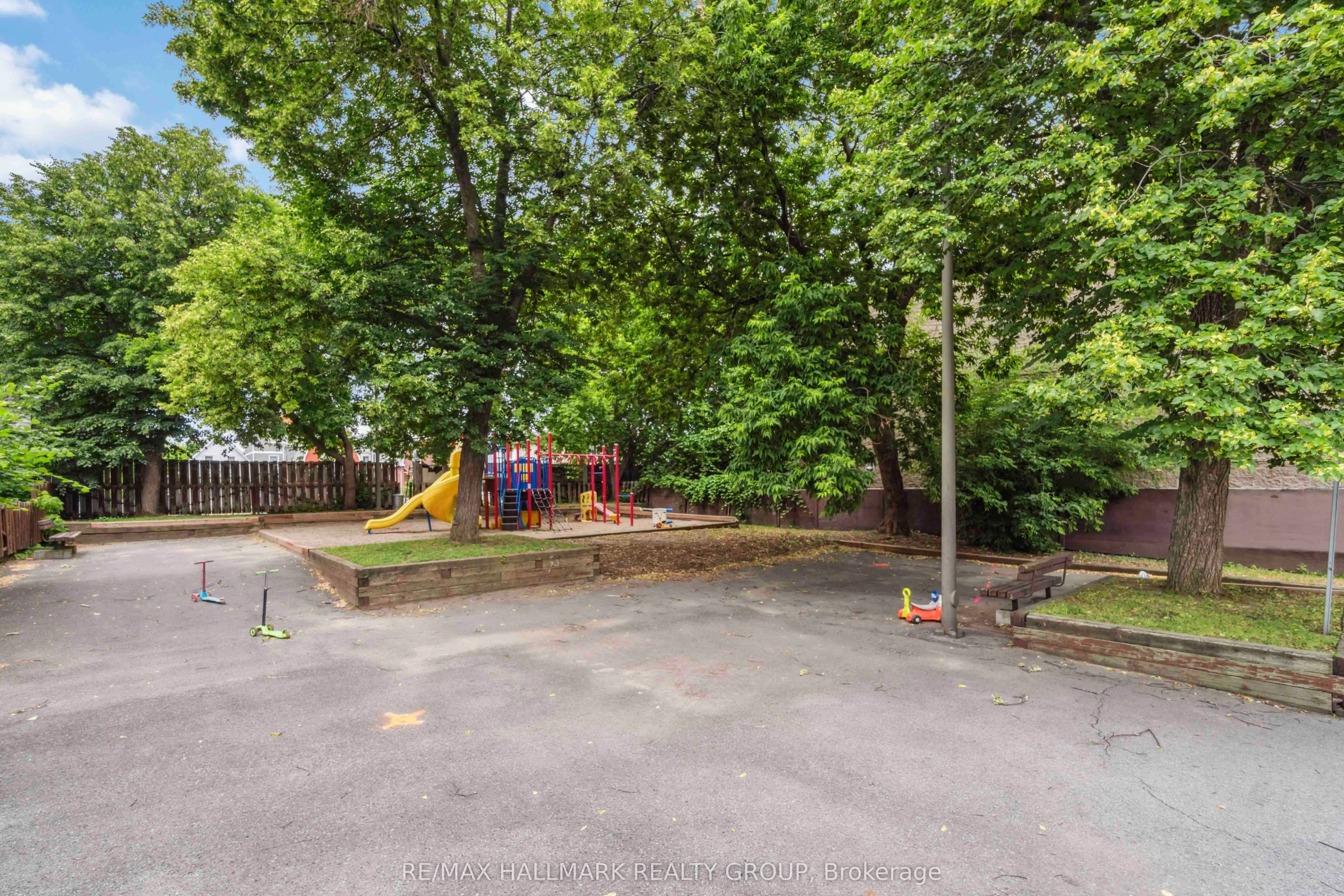 72 Armstrong Street, #E