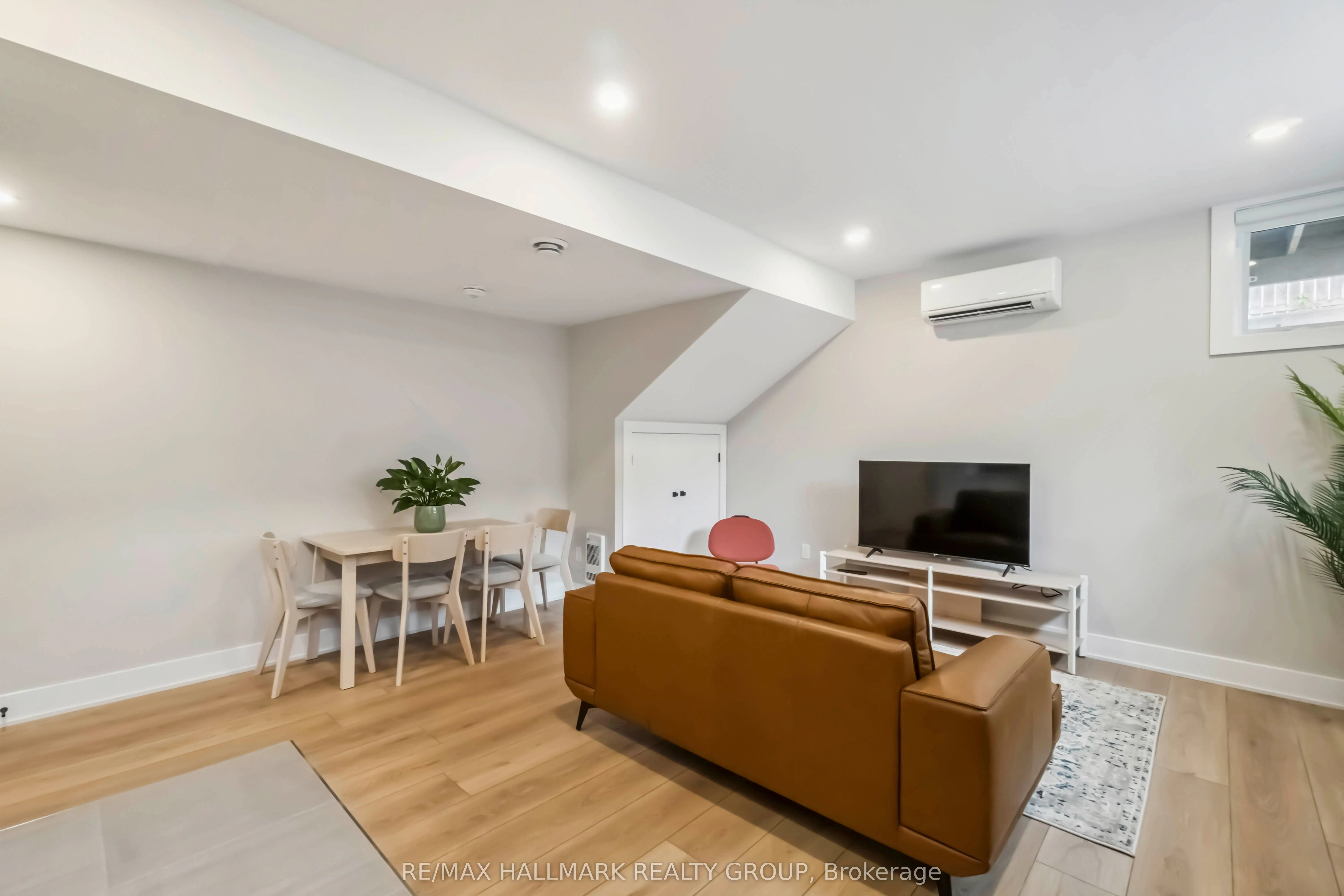 72 Armstrong Street, #E