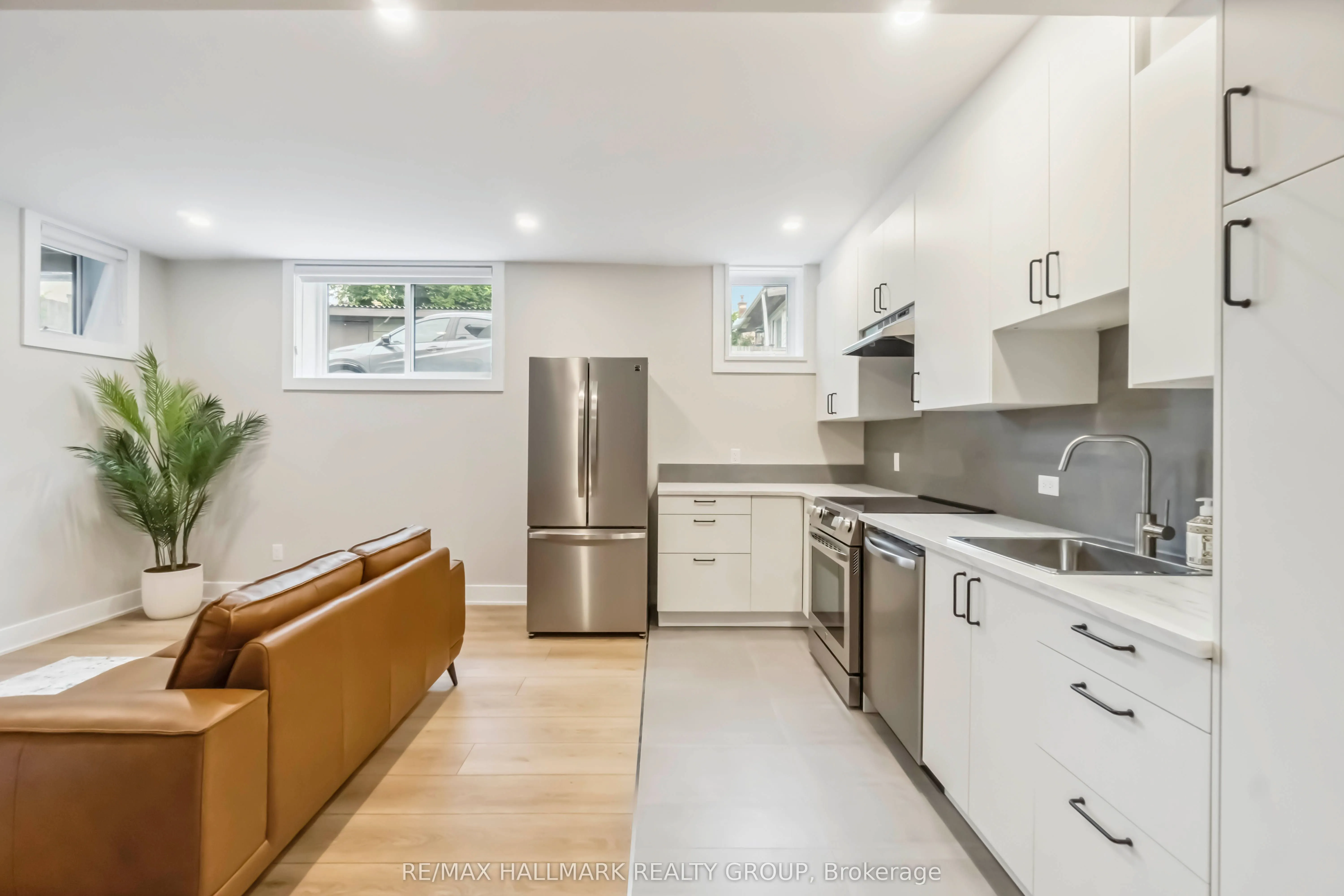 72 Armstrong Street, #E
