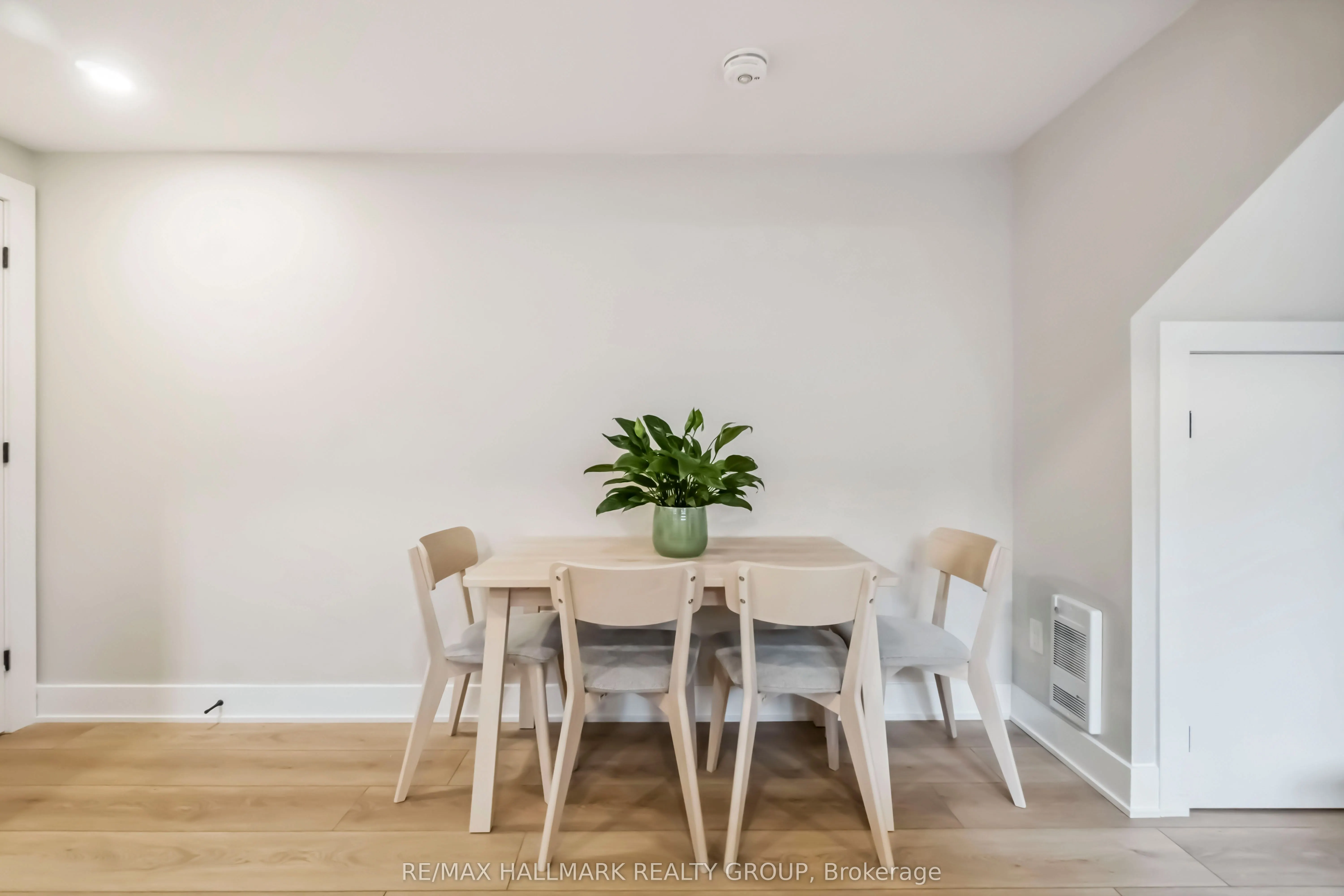 72 Armstrong Street, #E