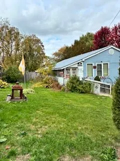 13 Erieus Street S