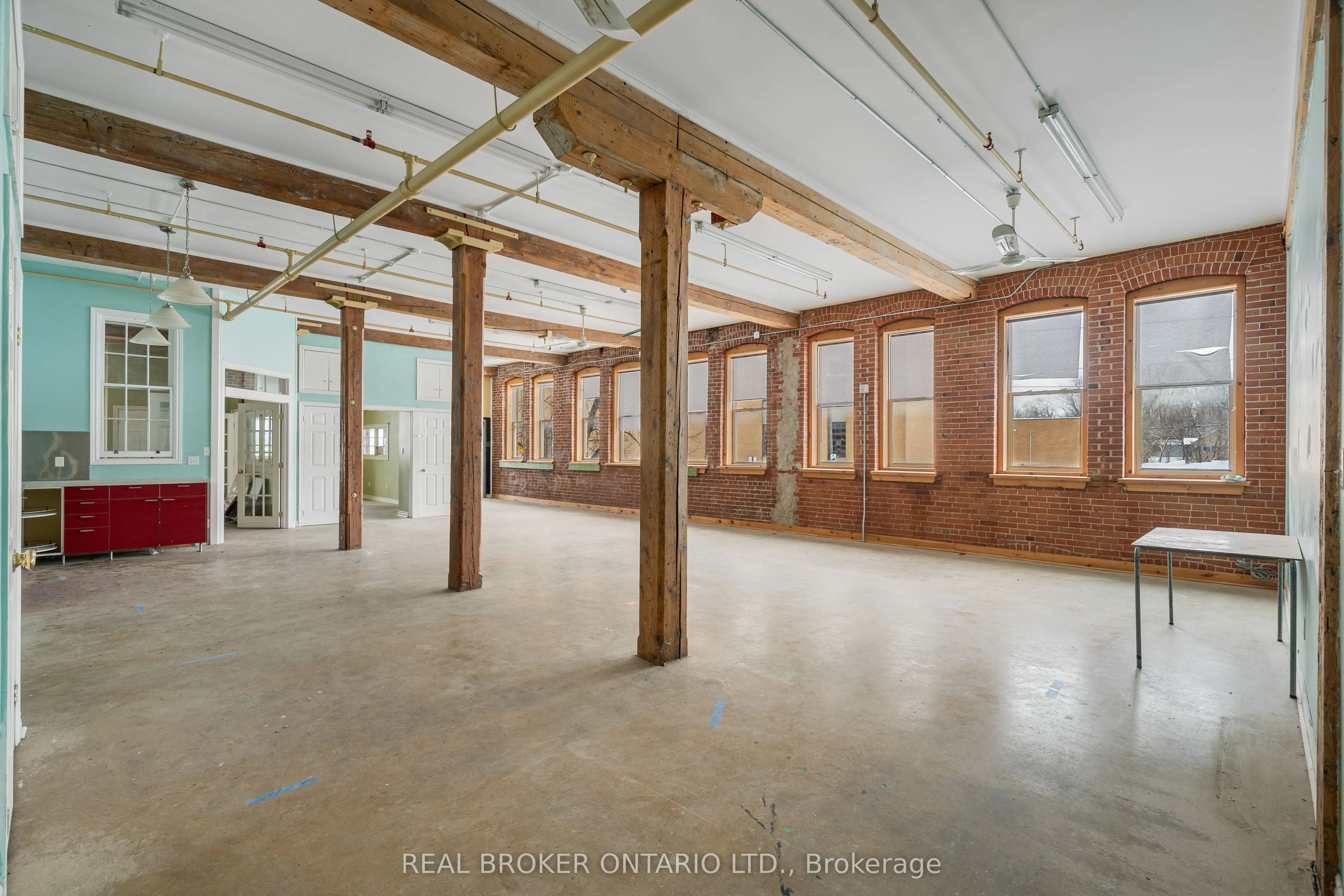 1 Sherbrooke Street E