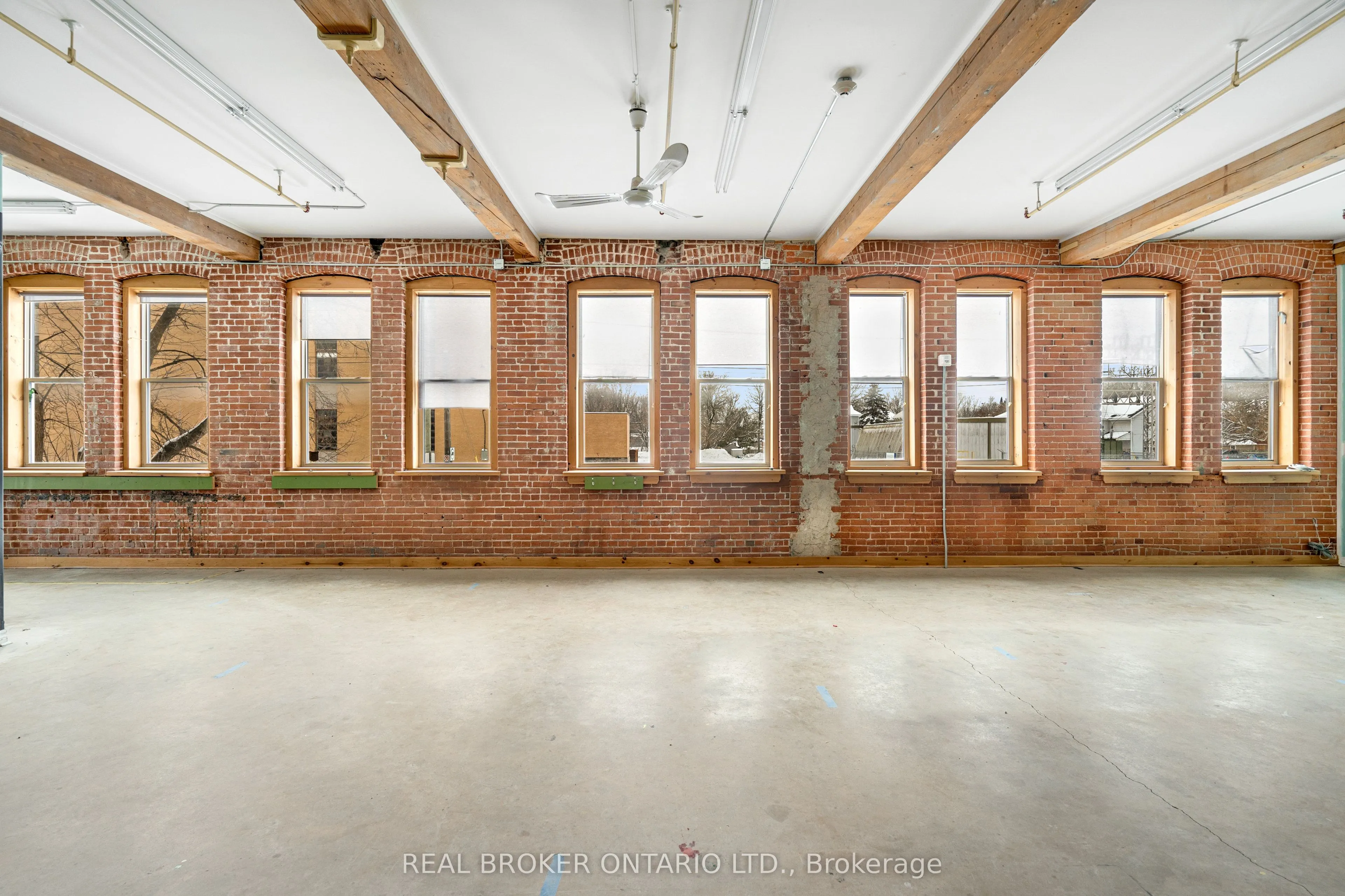 1 Sherbrooke Street E