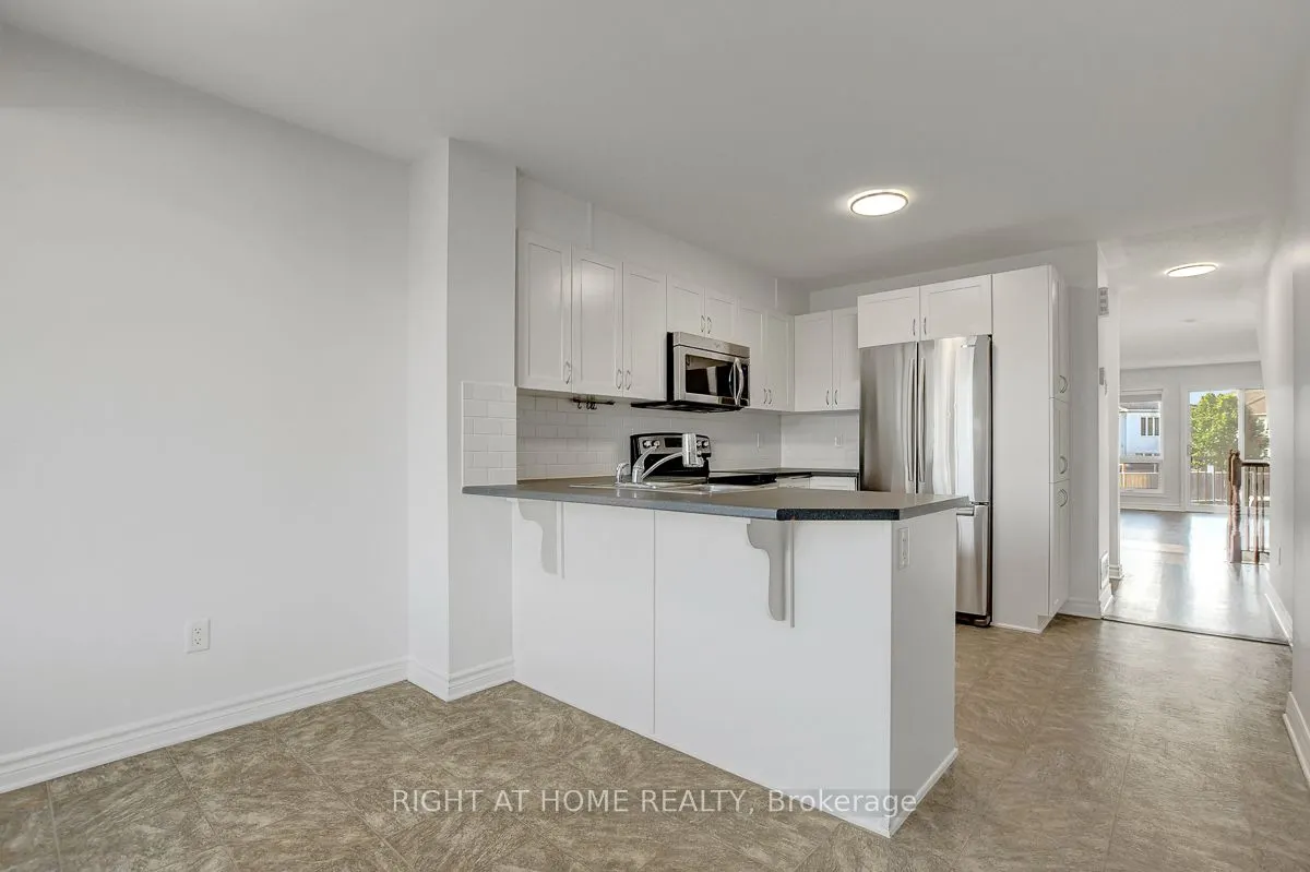 739 Lakeridge Drive, #10
