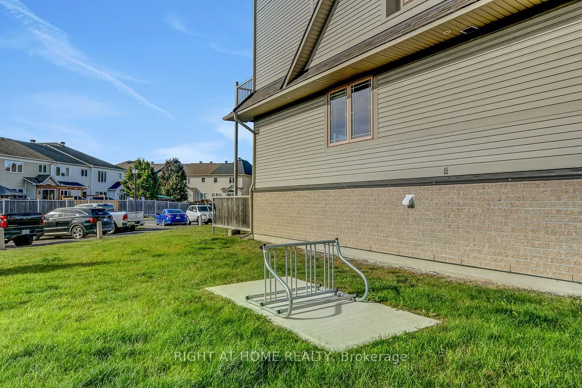 739 Lakeridge Drive, #10