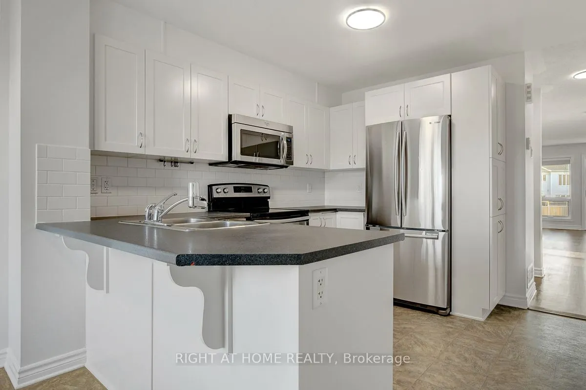739 Lakeridge Drive, #10