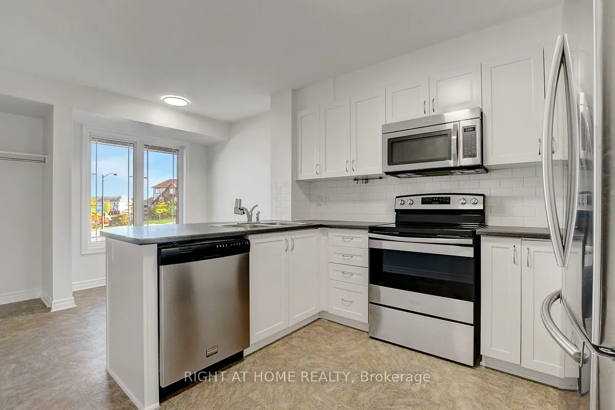 739 Lakeridge Drive, #10