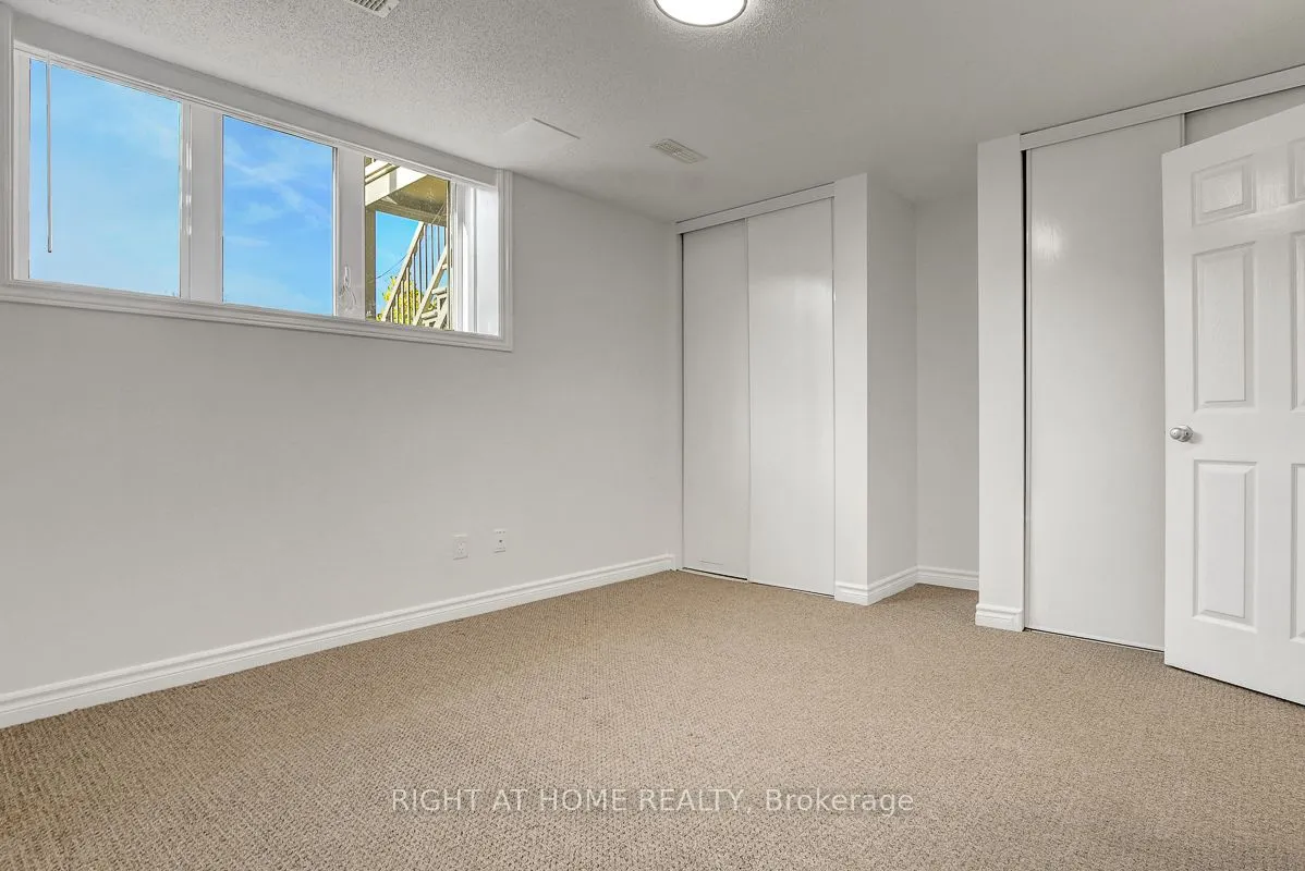 739 Lakeridge Drive, #10