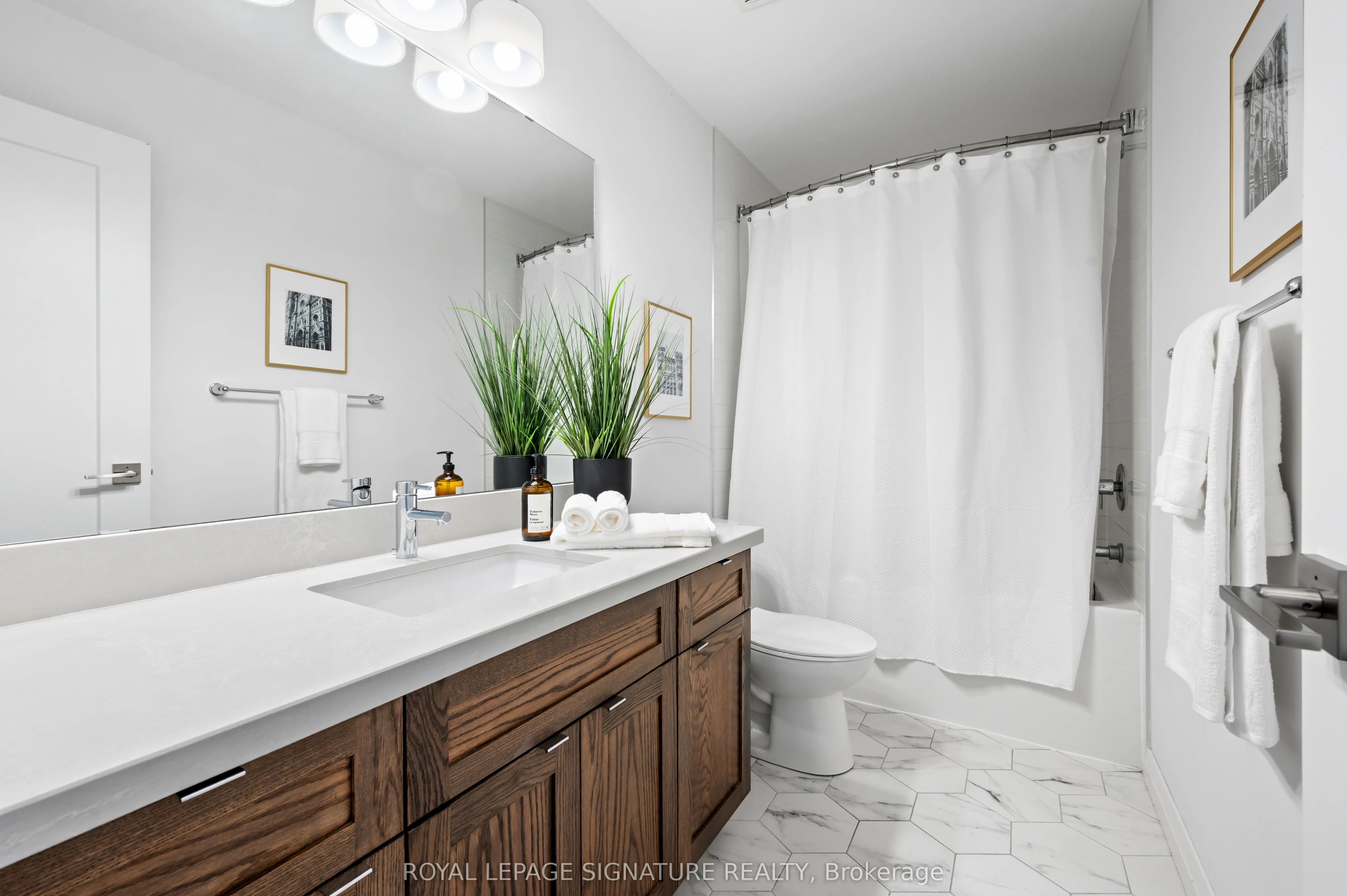 35 Midhurst Heights, #22