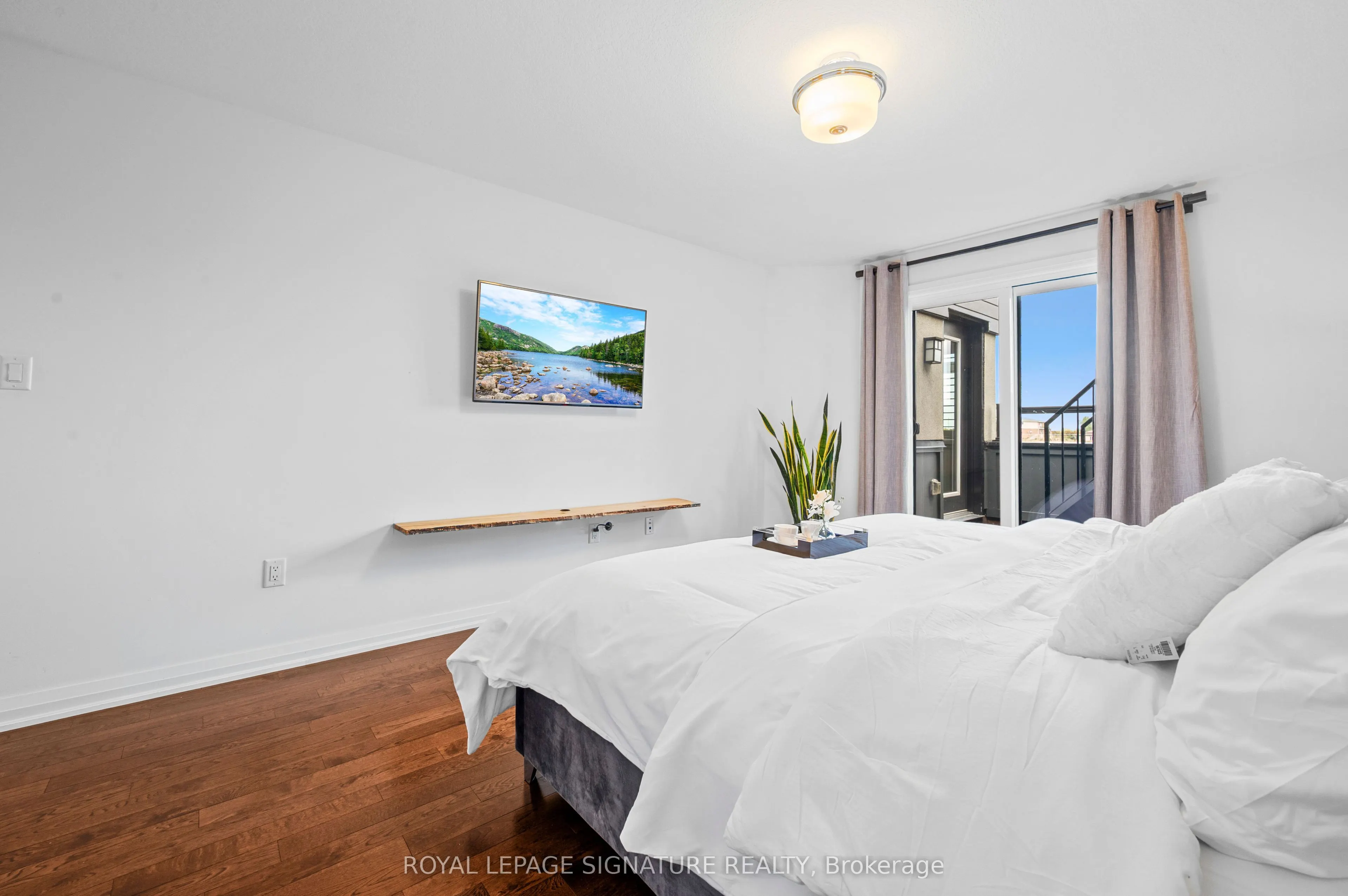 35 Midhurst Heights, #22