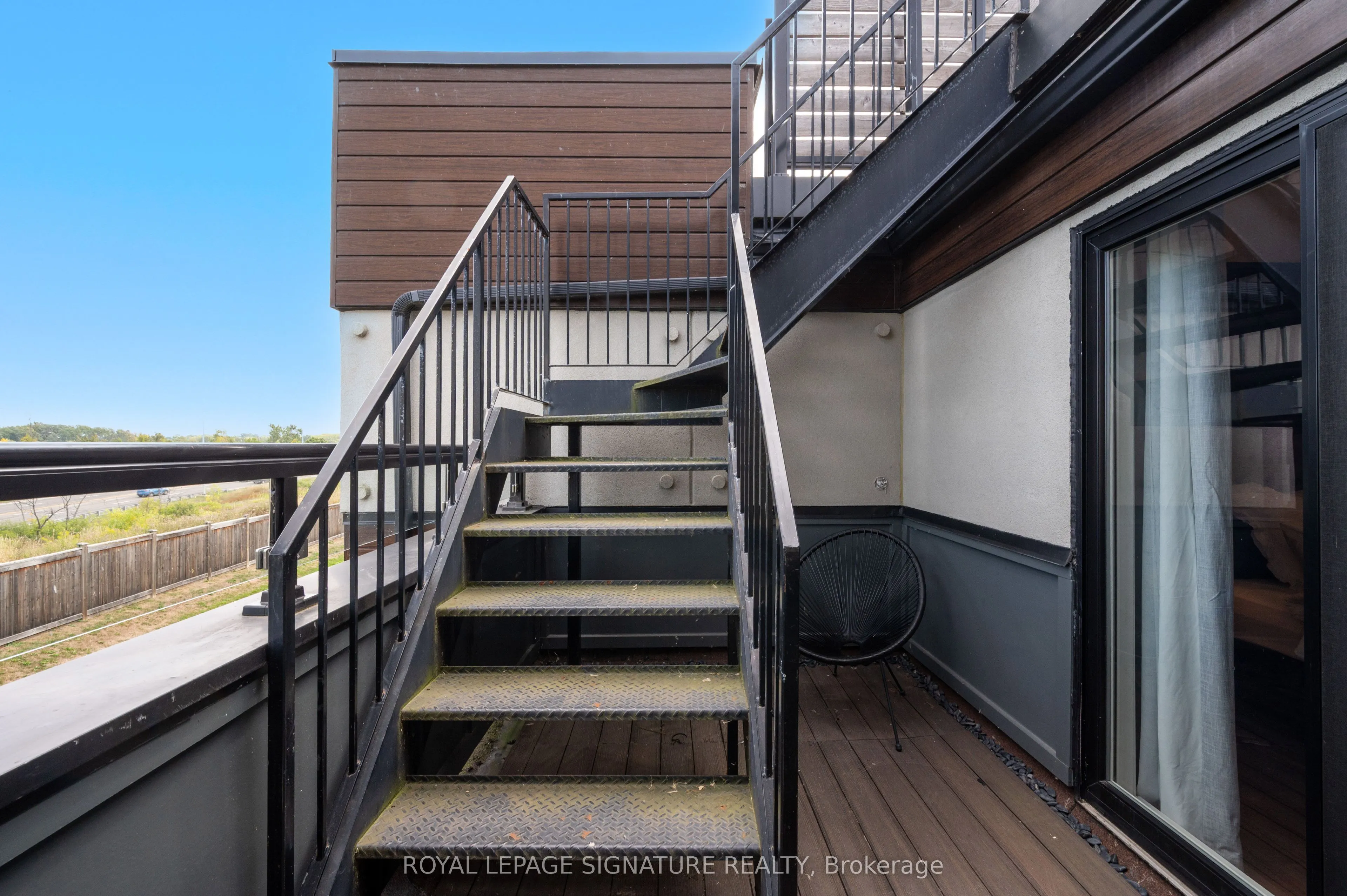 35 Midhurst Heights, #22