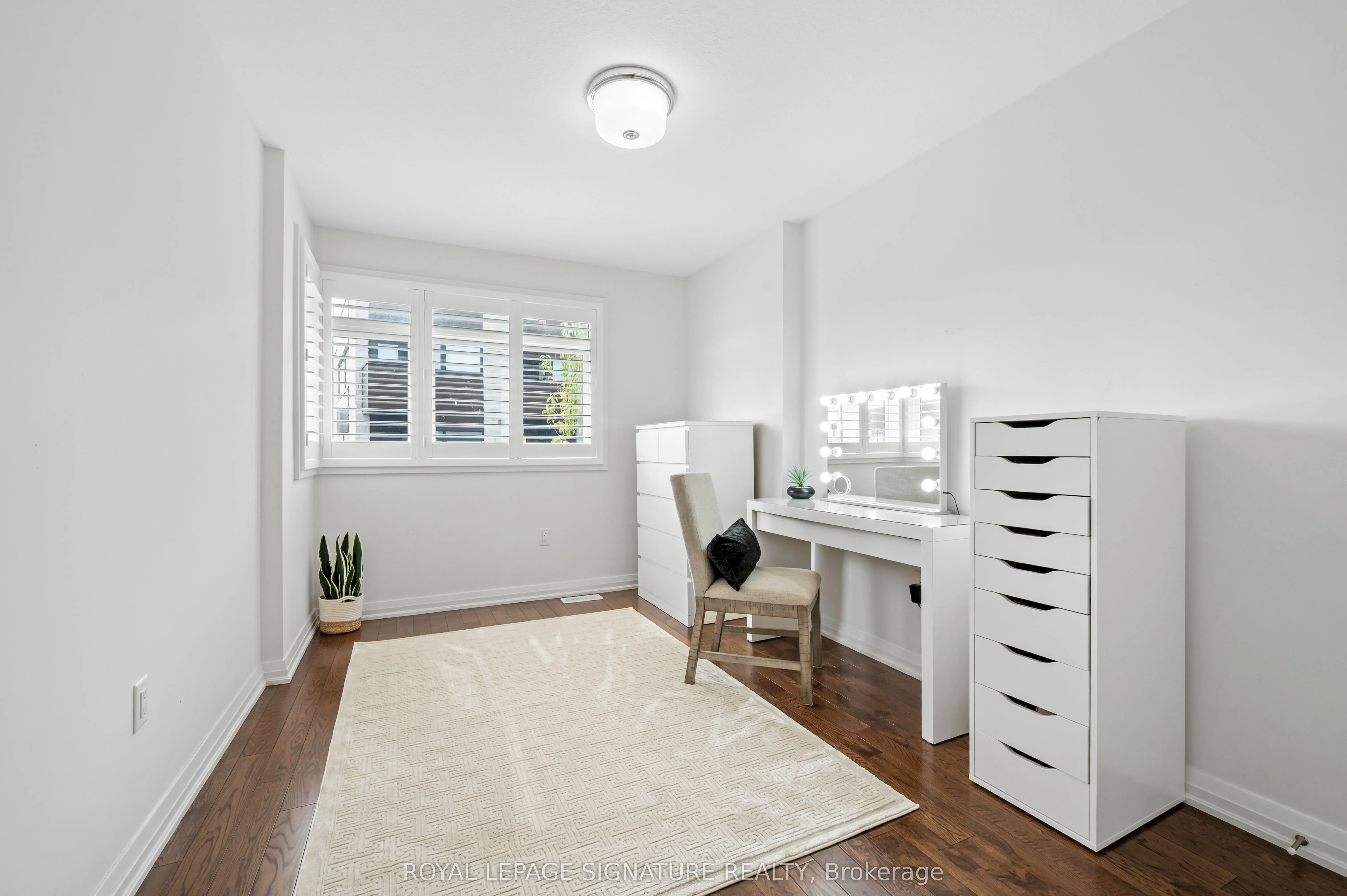 35 Midhurst Heights, #22