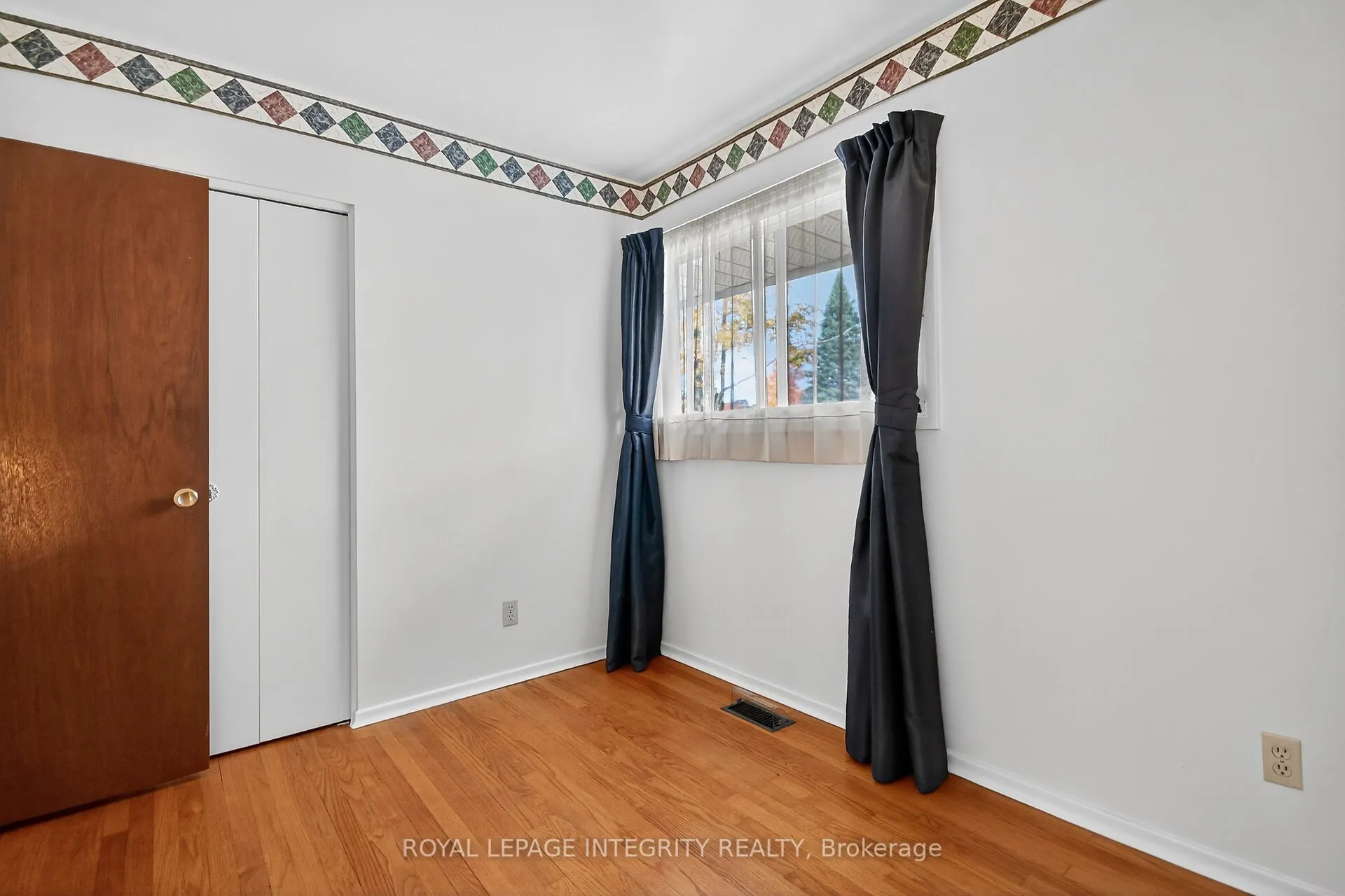 2106 Dunelm Street