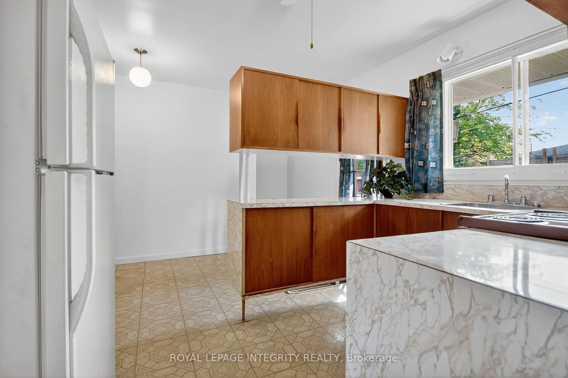 2106 Dunelm Street