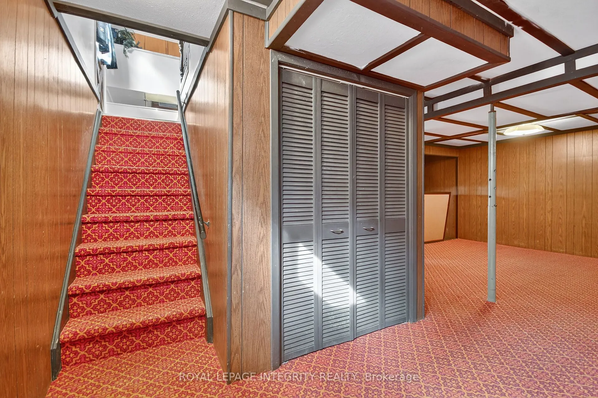 2106 Dunelm Street