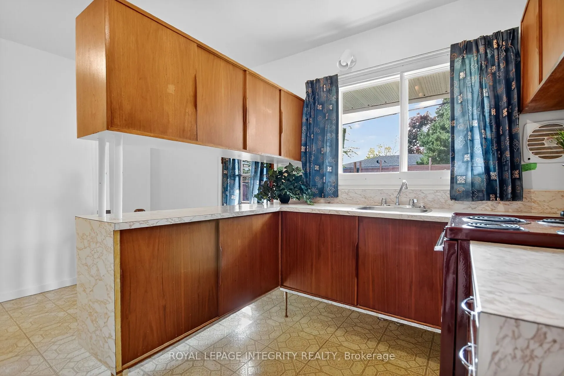 2106 Dunelm Street