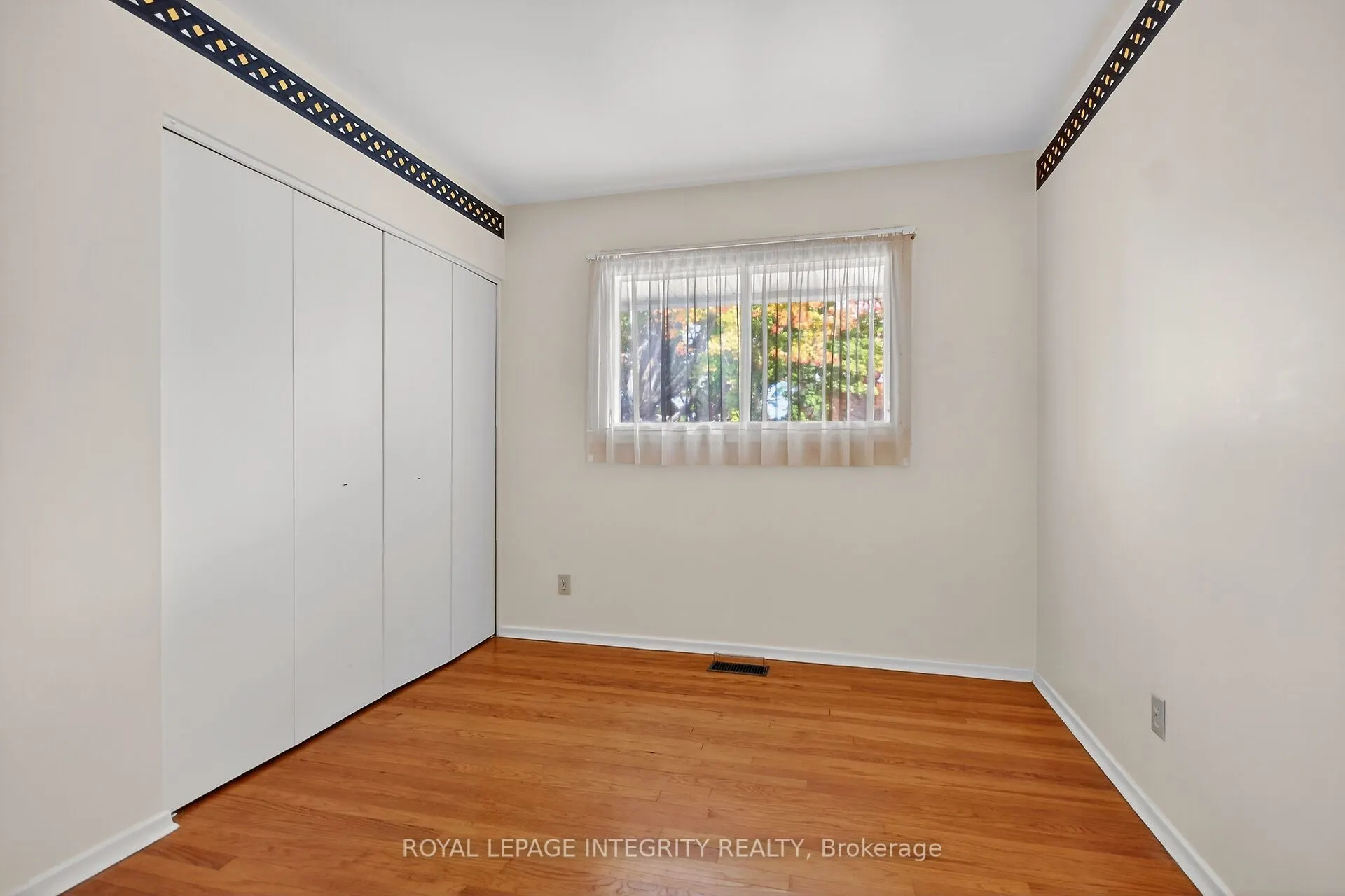 2106 Dunelm Street