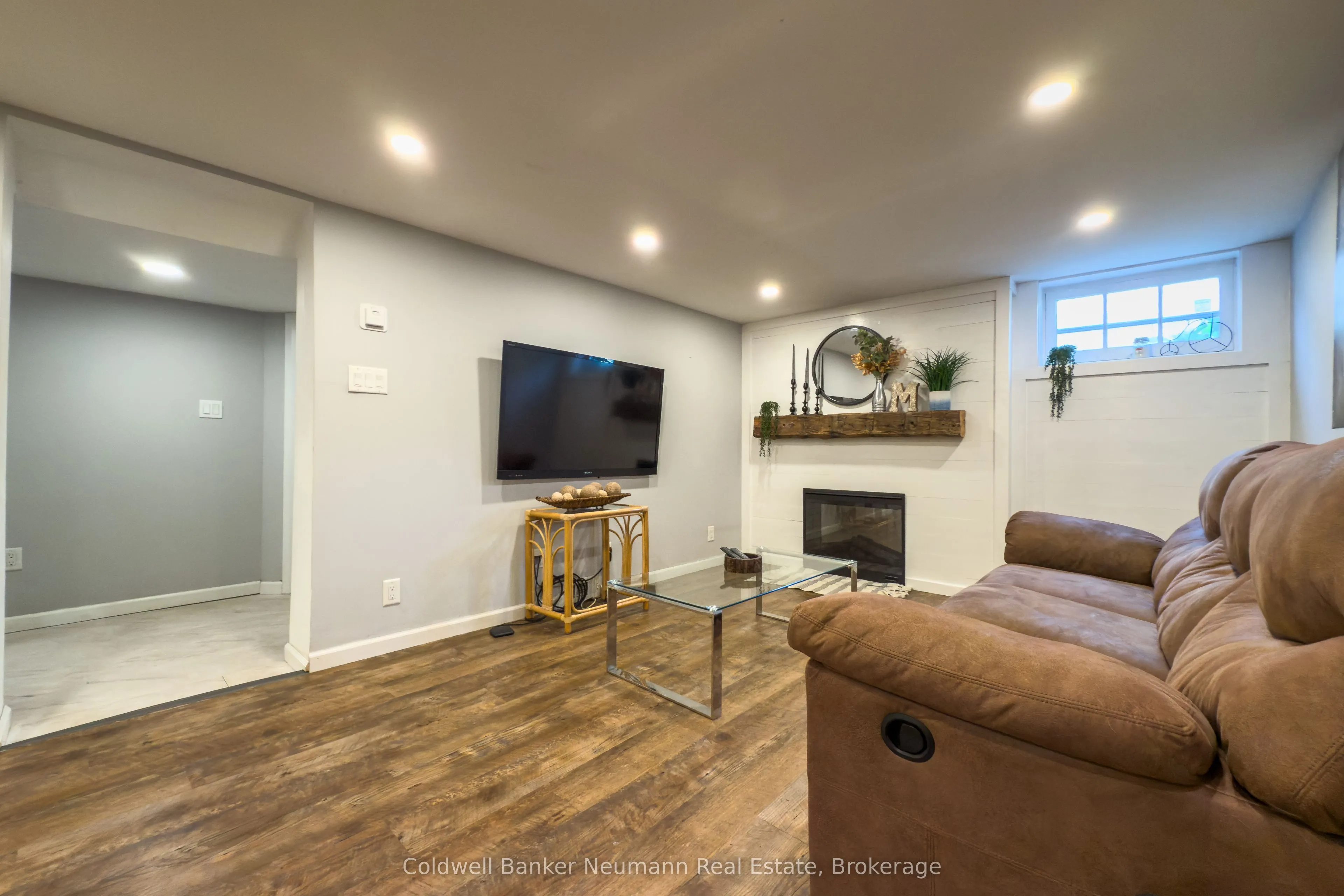 10 Western Avenue, #Lower