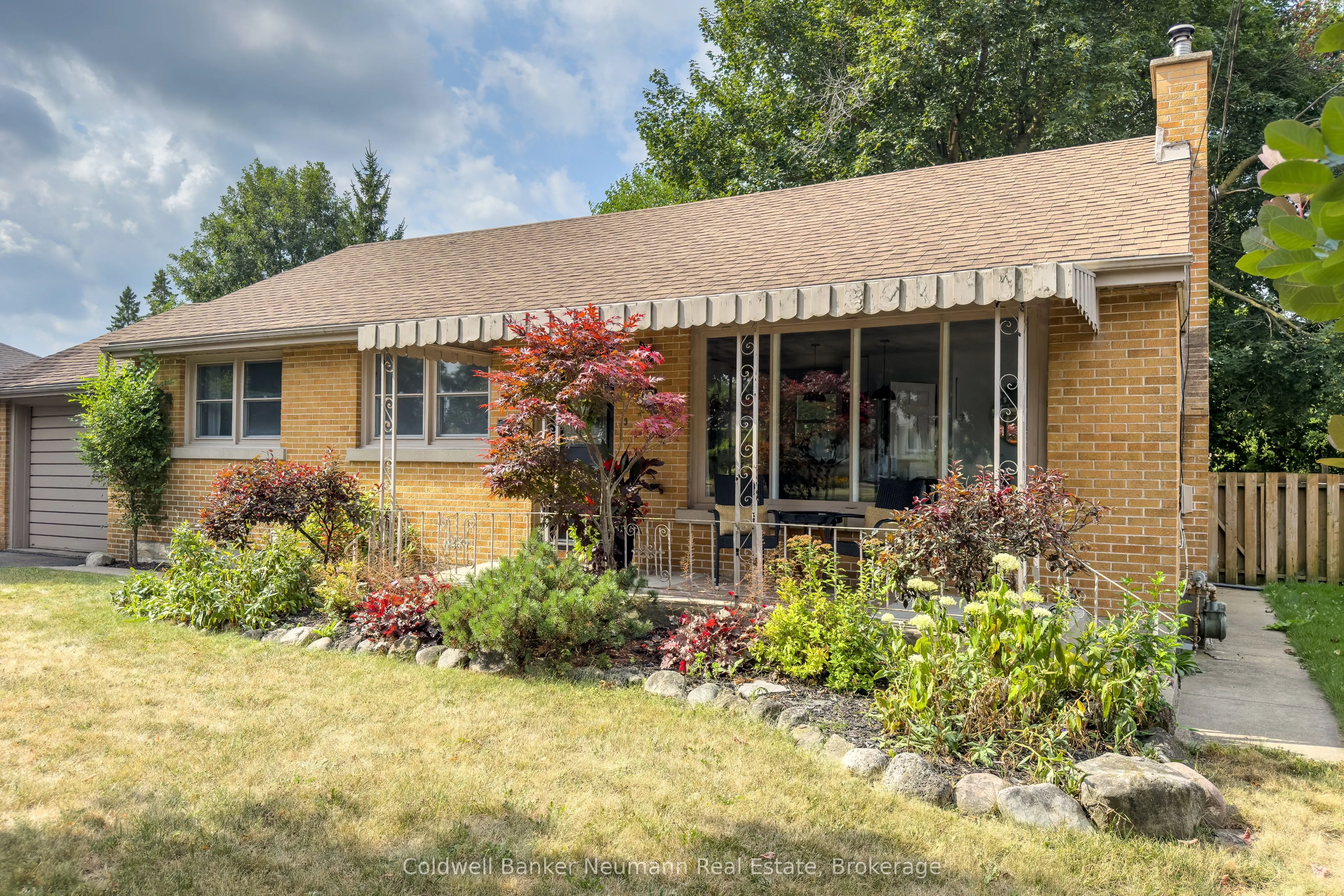10 Western Avenue, #Lower