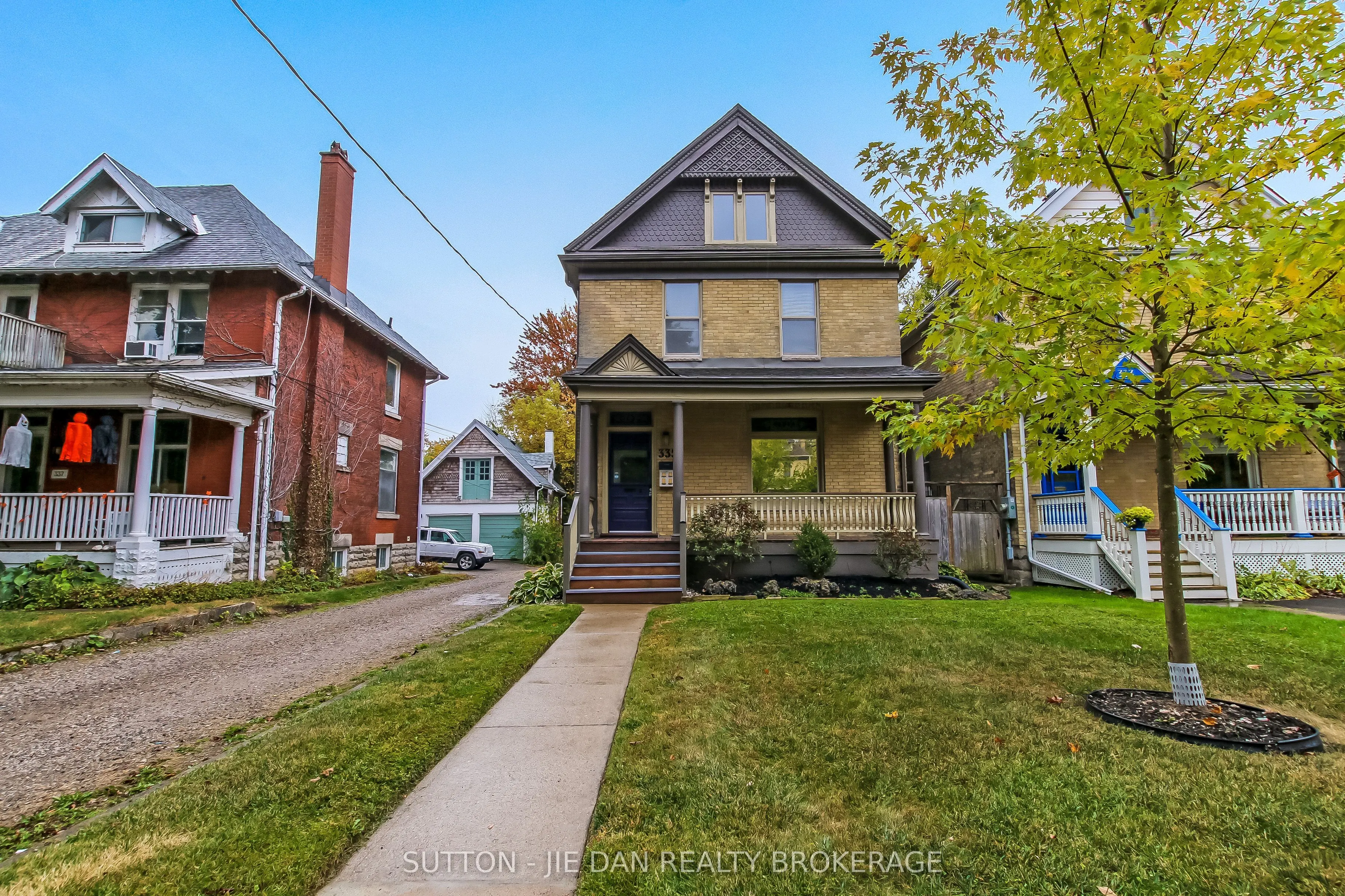 335 ST JAMES Street