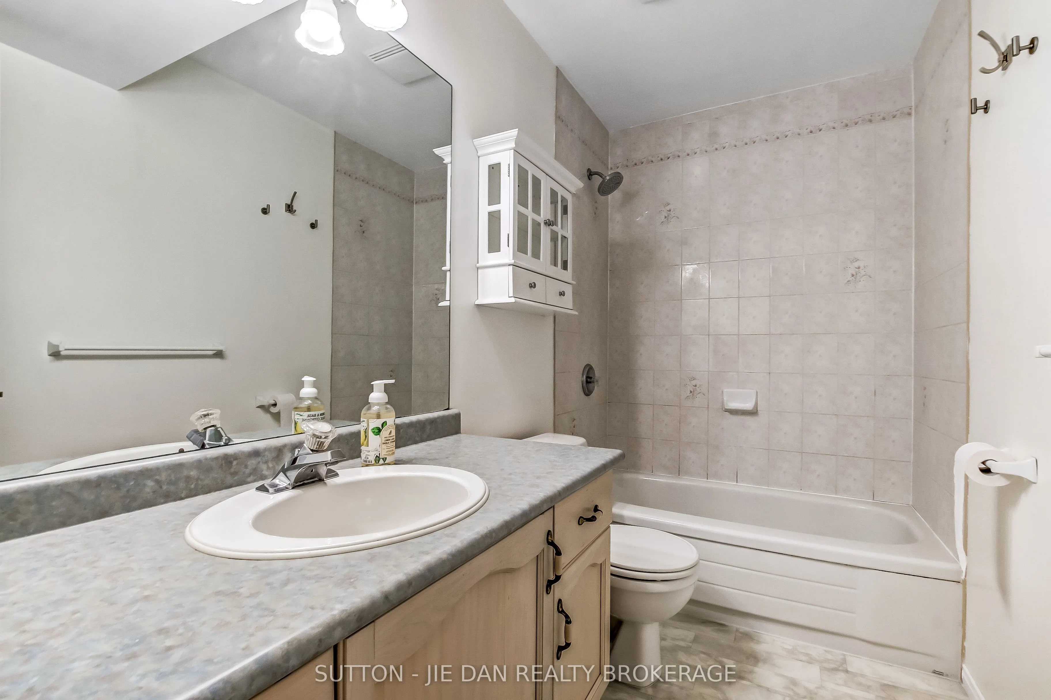 26 Stoneycreek Place
