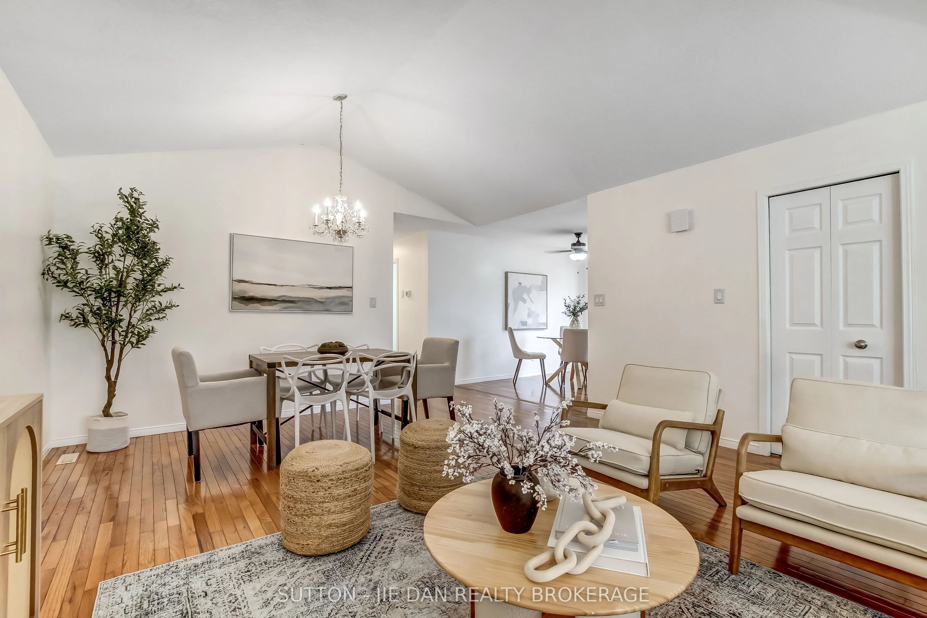 26 Stoneycreek Place