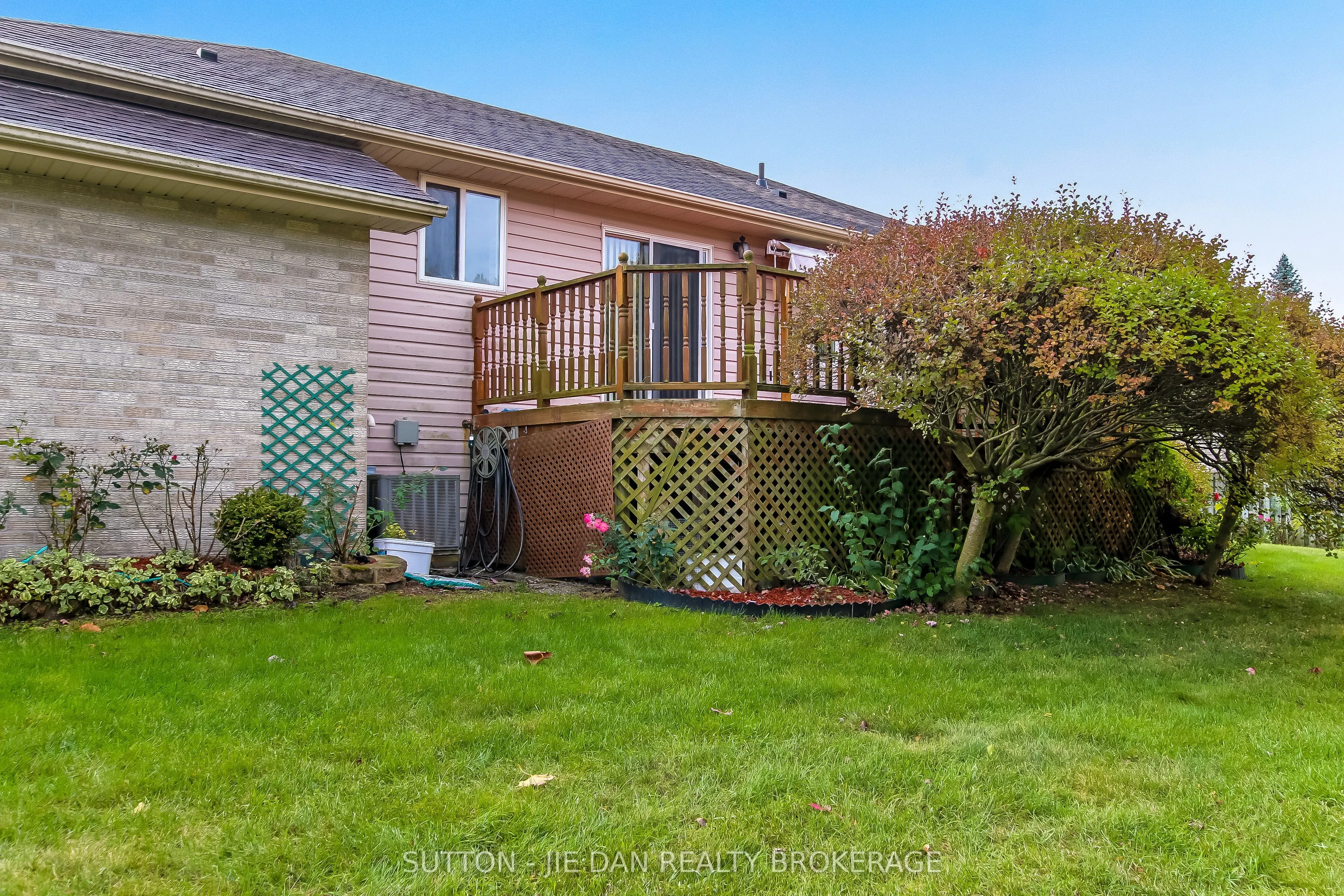 26 Stoneycreek Place