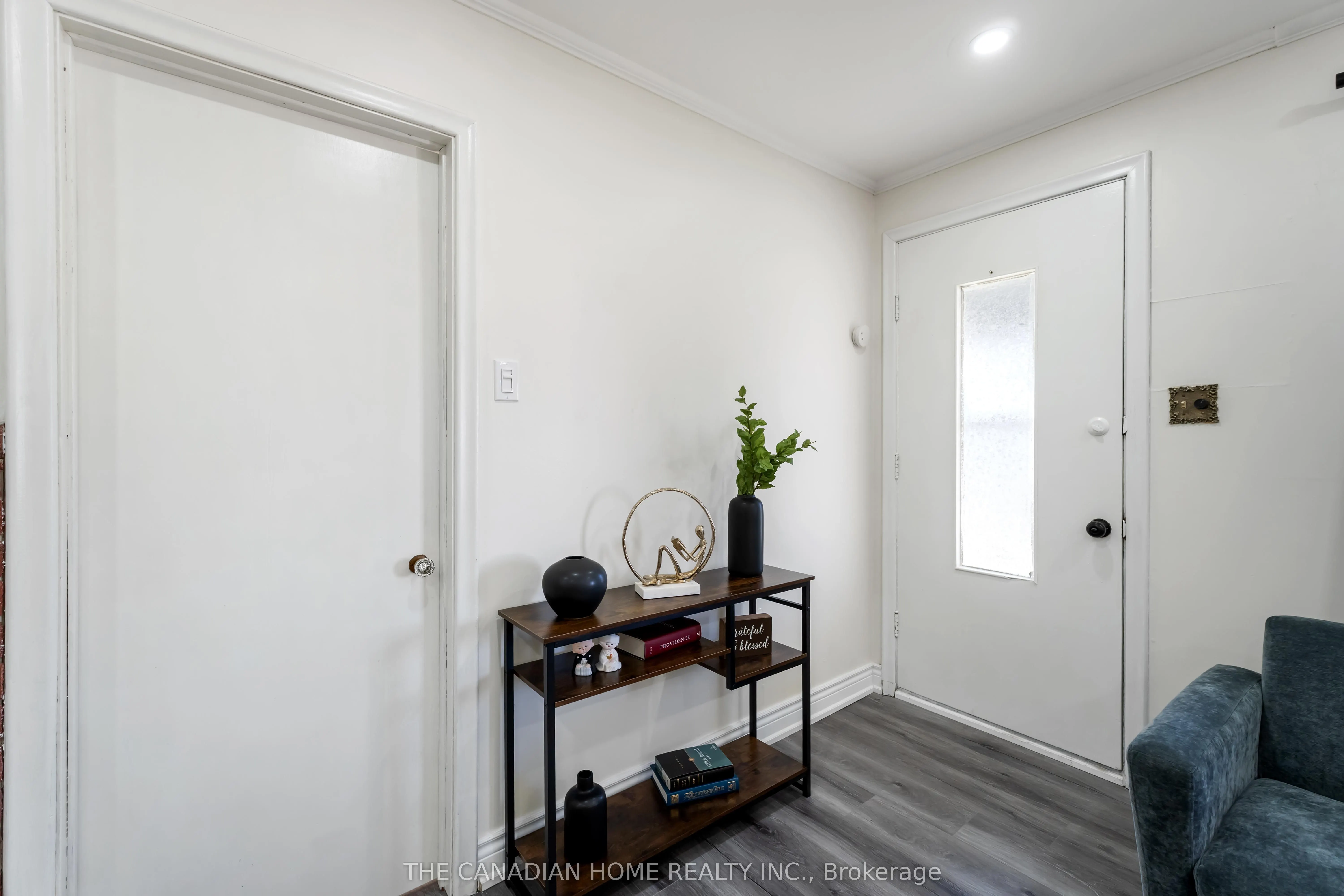 11 PARKWOOD Drive