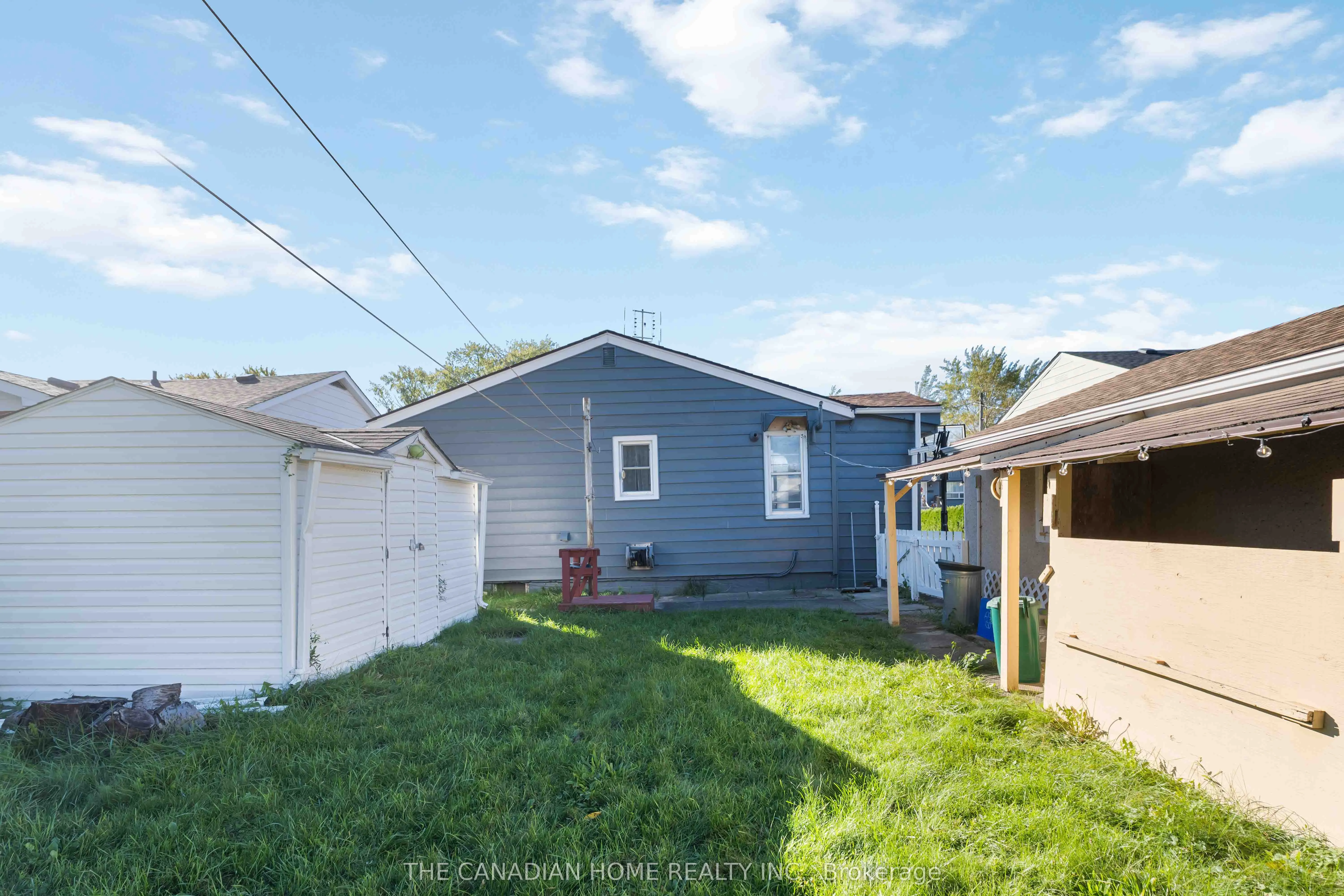 11 PARKWOOD Drive